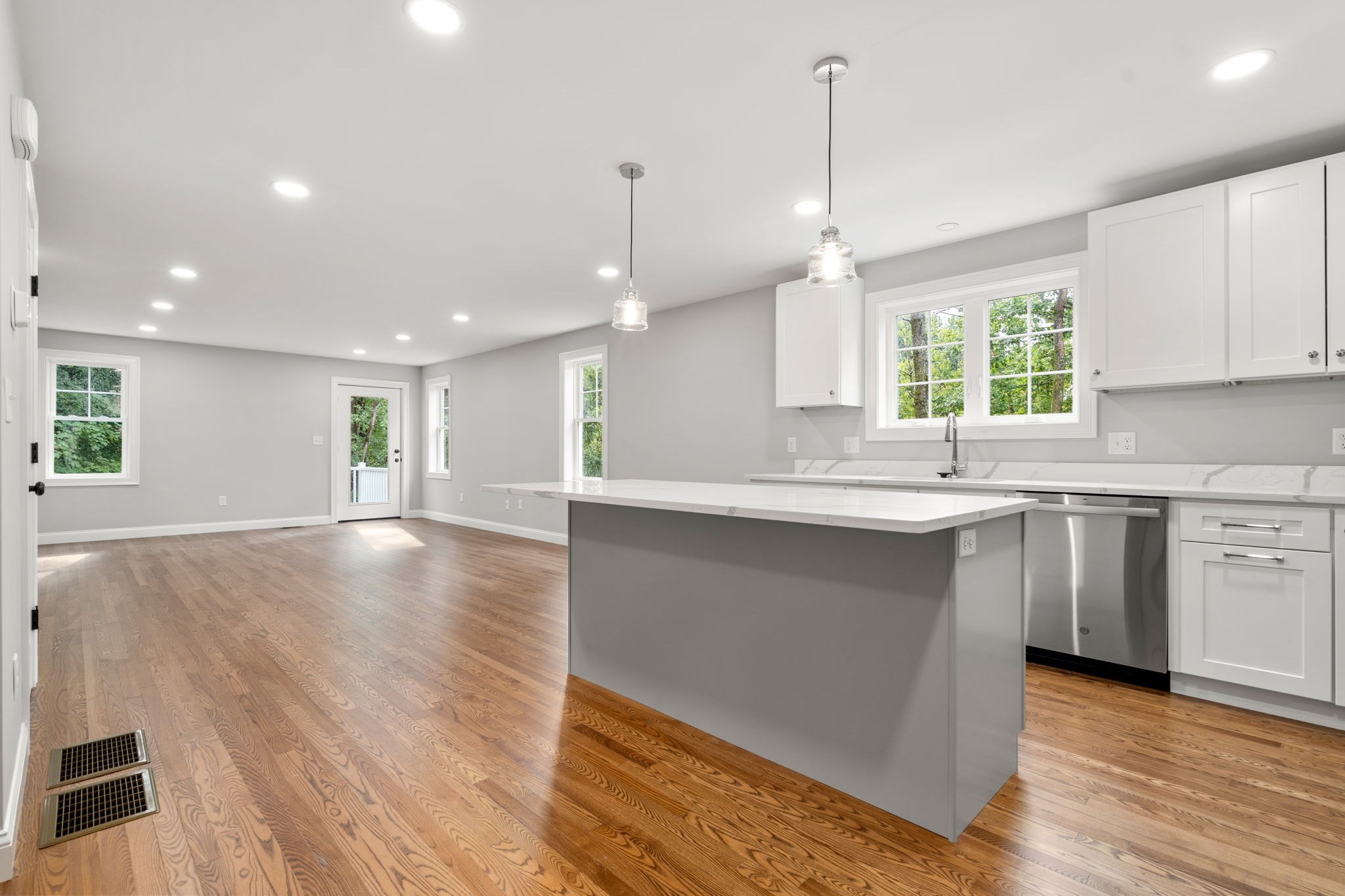 31 Danielle'S Way, Worcester, MA 01606 - Image 8