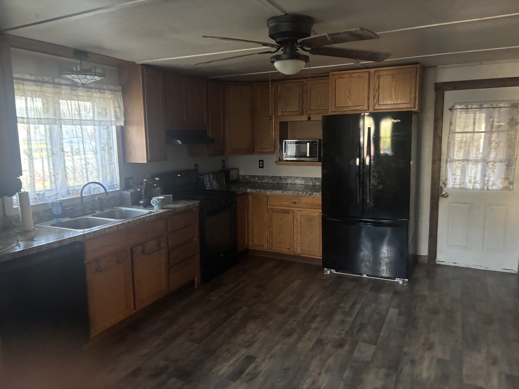 10 Cottage St, Belchertown, MA 01007 - Image 23