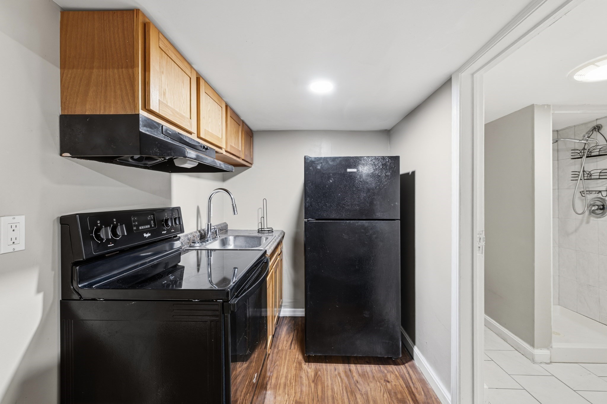 363 Earle St, New Bedford, MA 02746 - Image 16