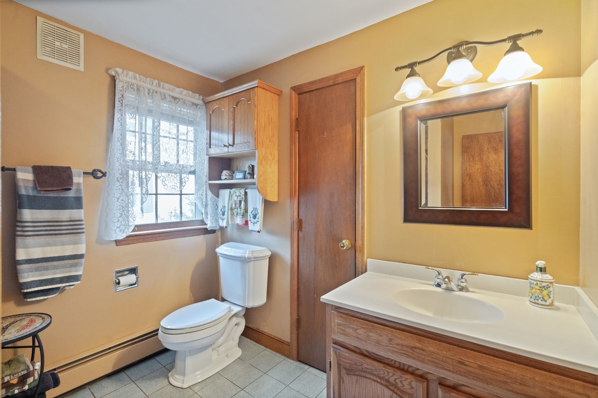 37 Glendale St, Maynard, MA 01754 - Image 16