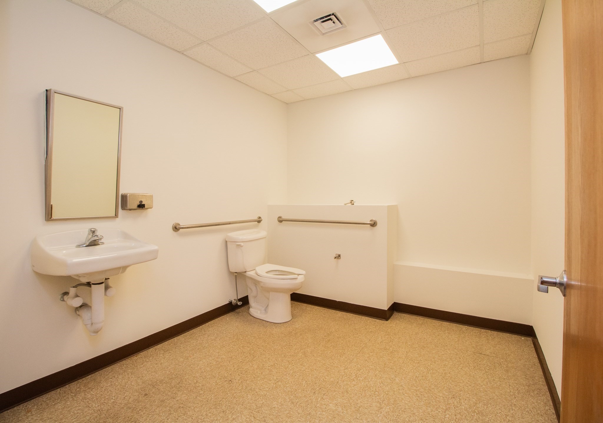 9 Stafford St, Worcester, MA 01603 - Image 13