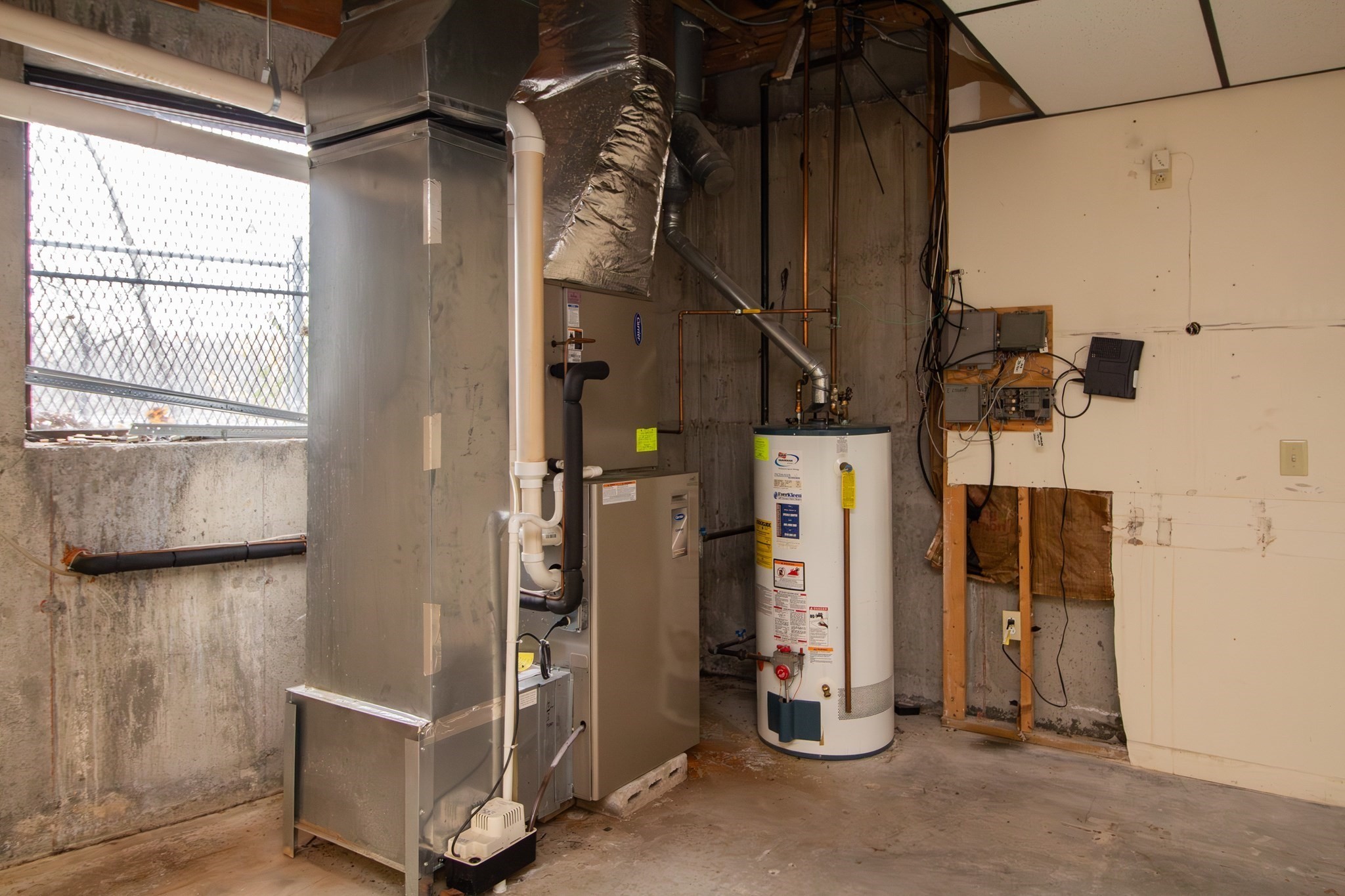 9 Stafford St, Worcester, MA 01603 - Image 17