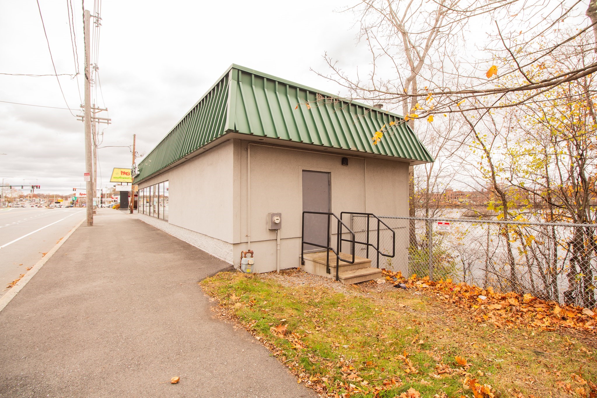 9 Stafford St, Worcester, MA 01603 - Image 25