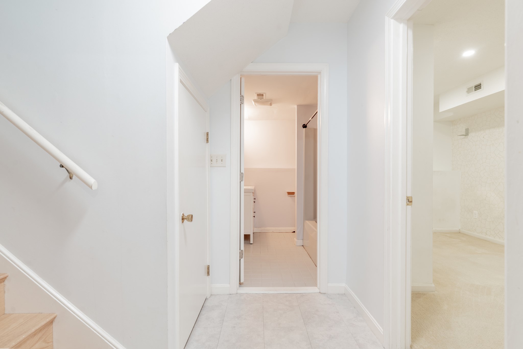 4873 Washington St Unit 1, West Roxbury, Boston, MA 02132 - Image 33