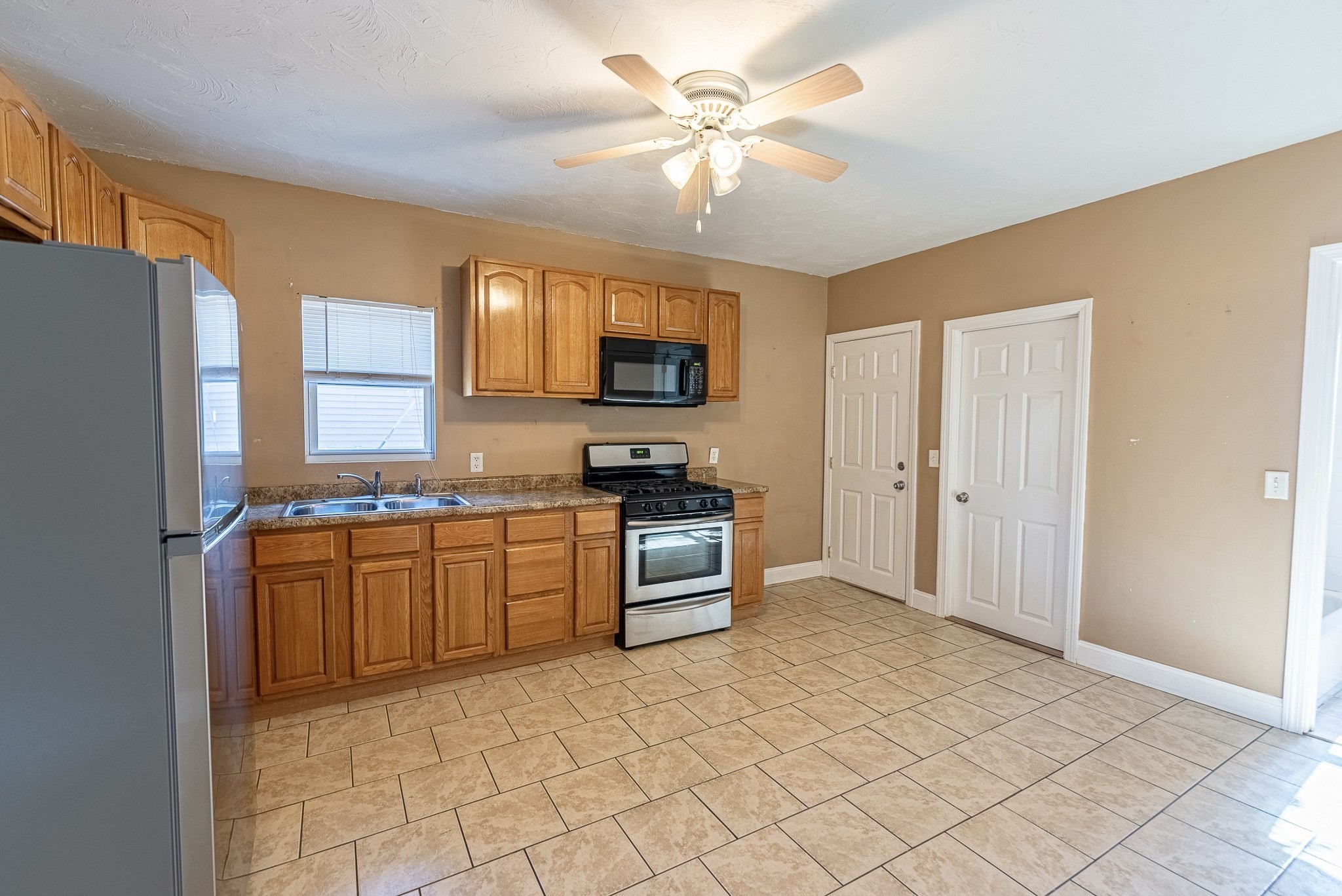 152 Washington St, New Bedford, MA 02740 - Image 12