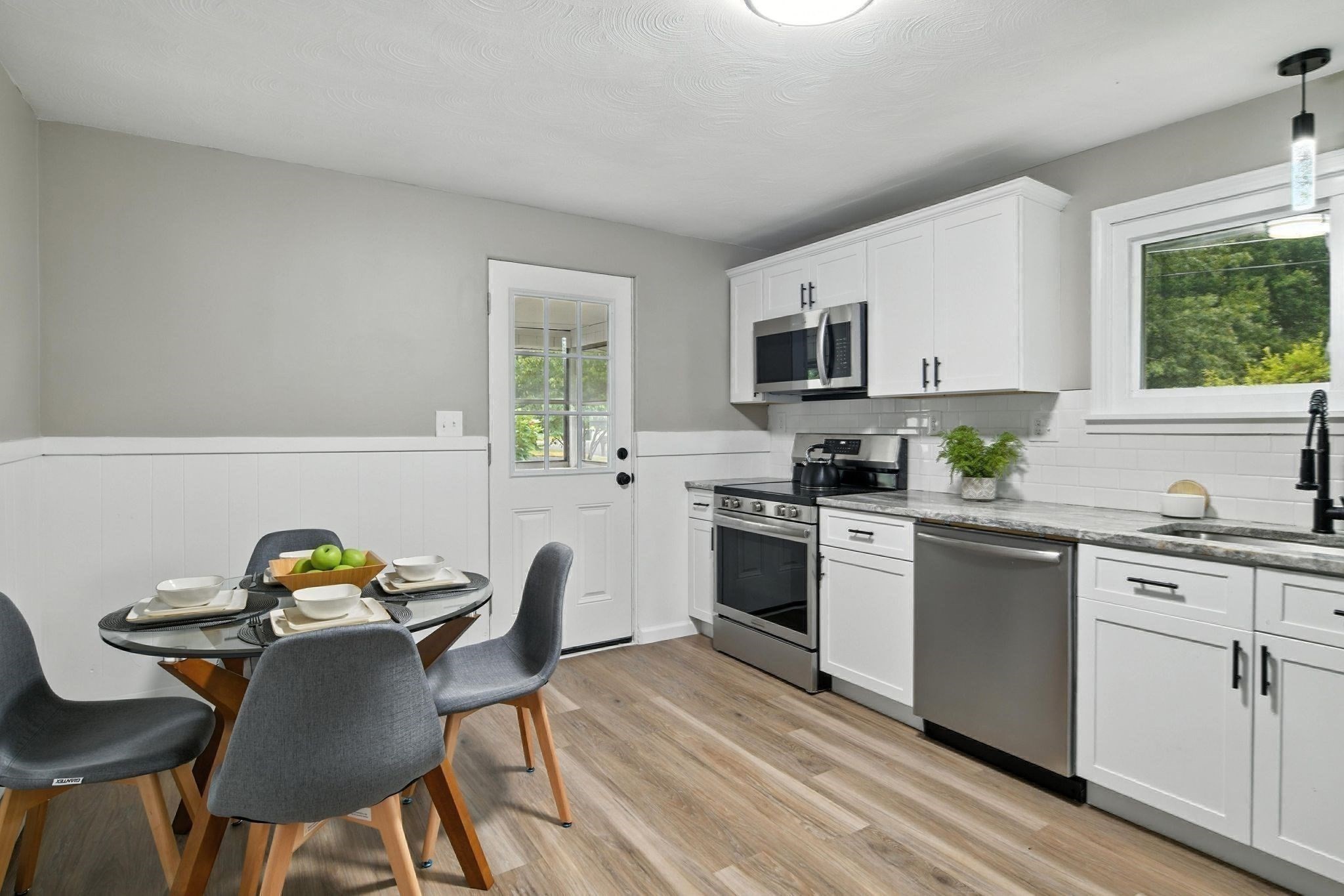 17 Pebble Mill Rd, Springfield, MA 01118 - Image 11