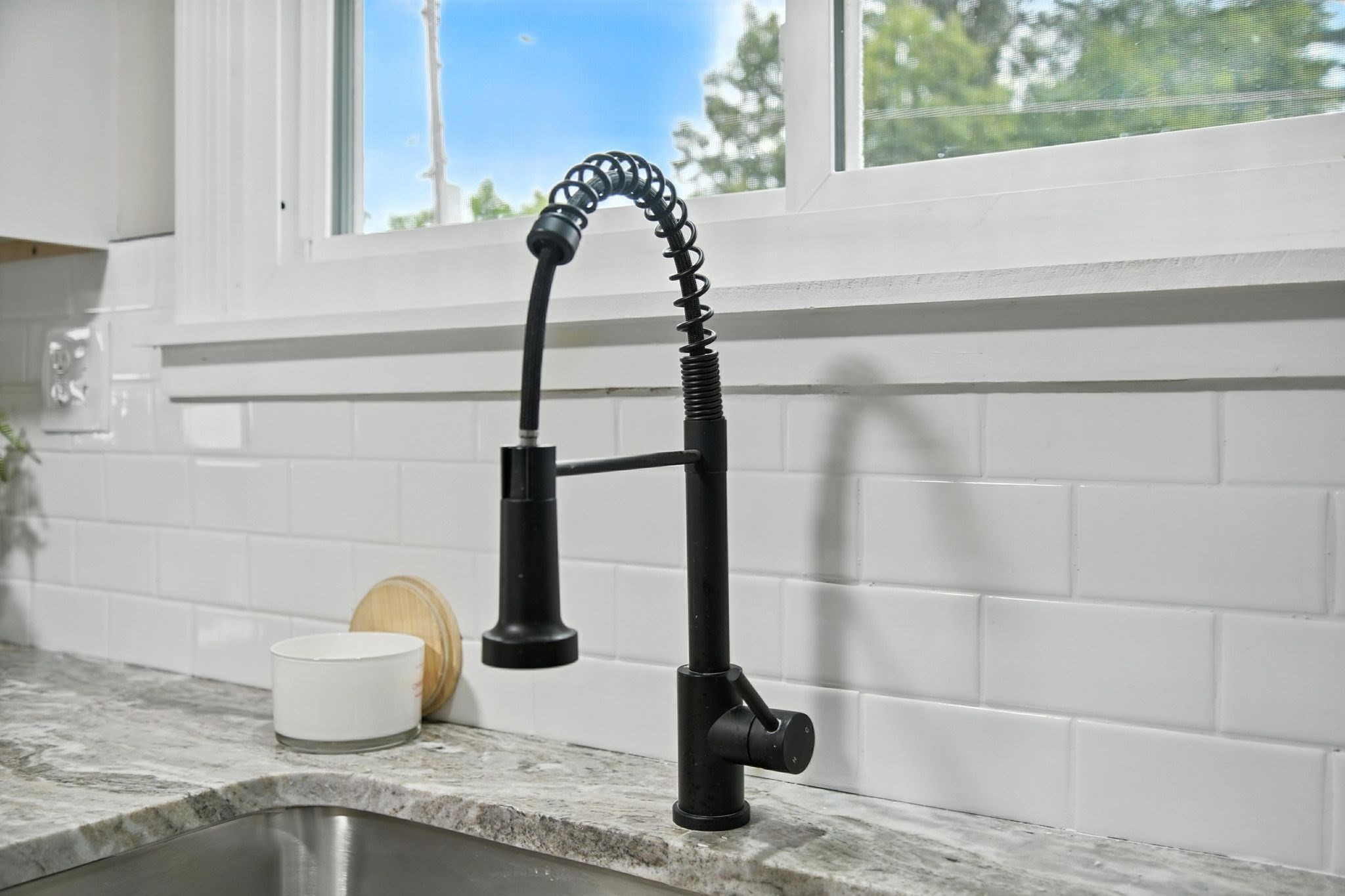 17 Pebble Mill Rd, Springfield, MA 01118 - Image 15