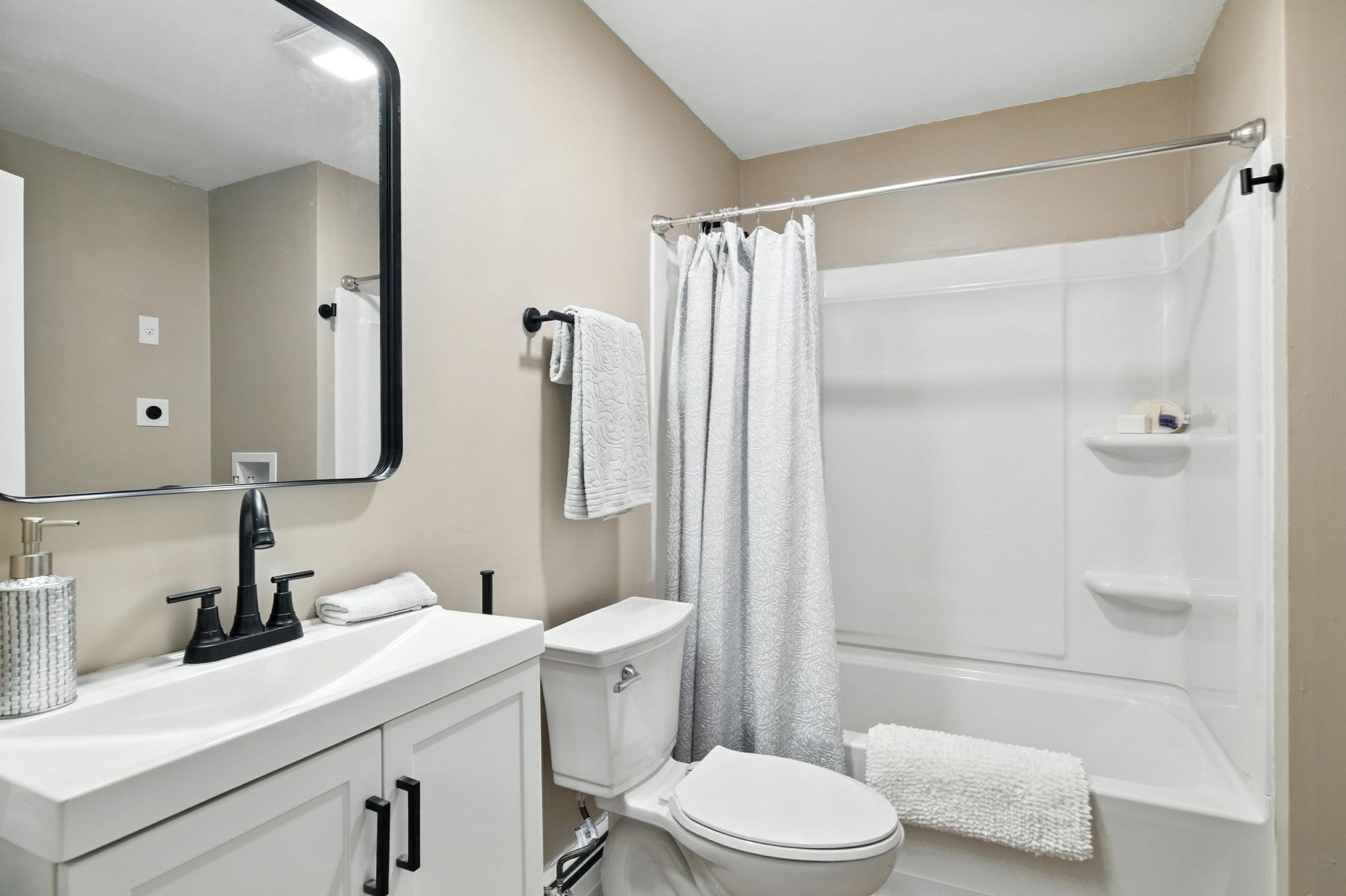 17 Pebble Mill Rd, Springfield, MA 01118 - Image 20