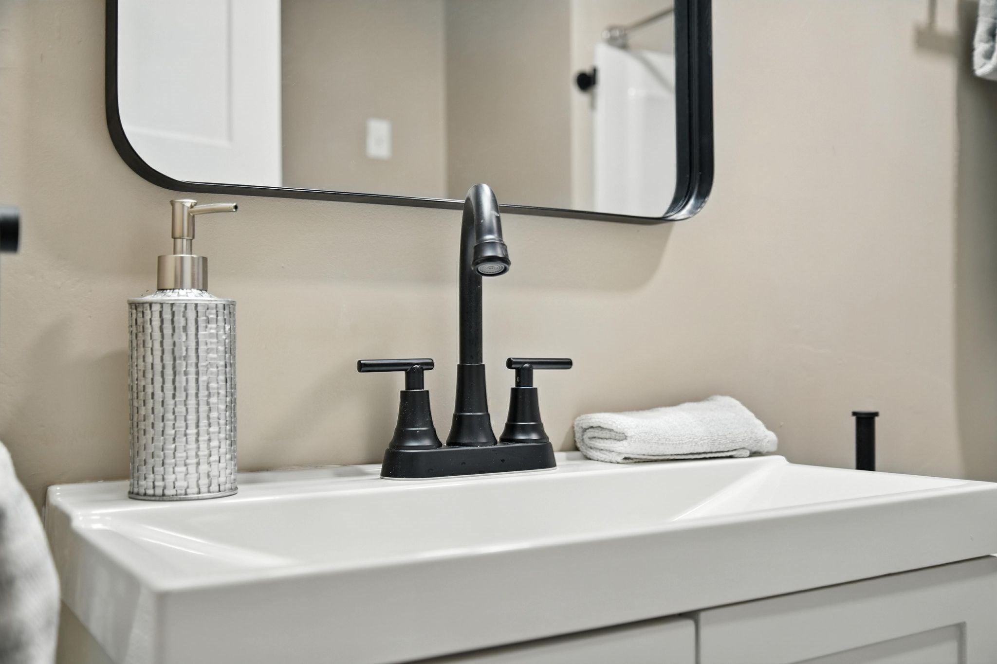 17 Pebble Mill Rd, Springfield, MA 01118 - Image 21