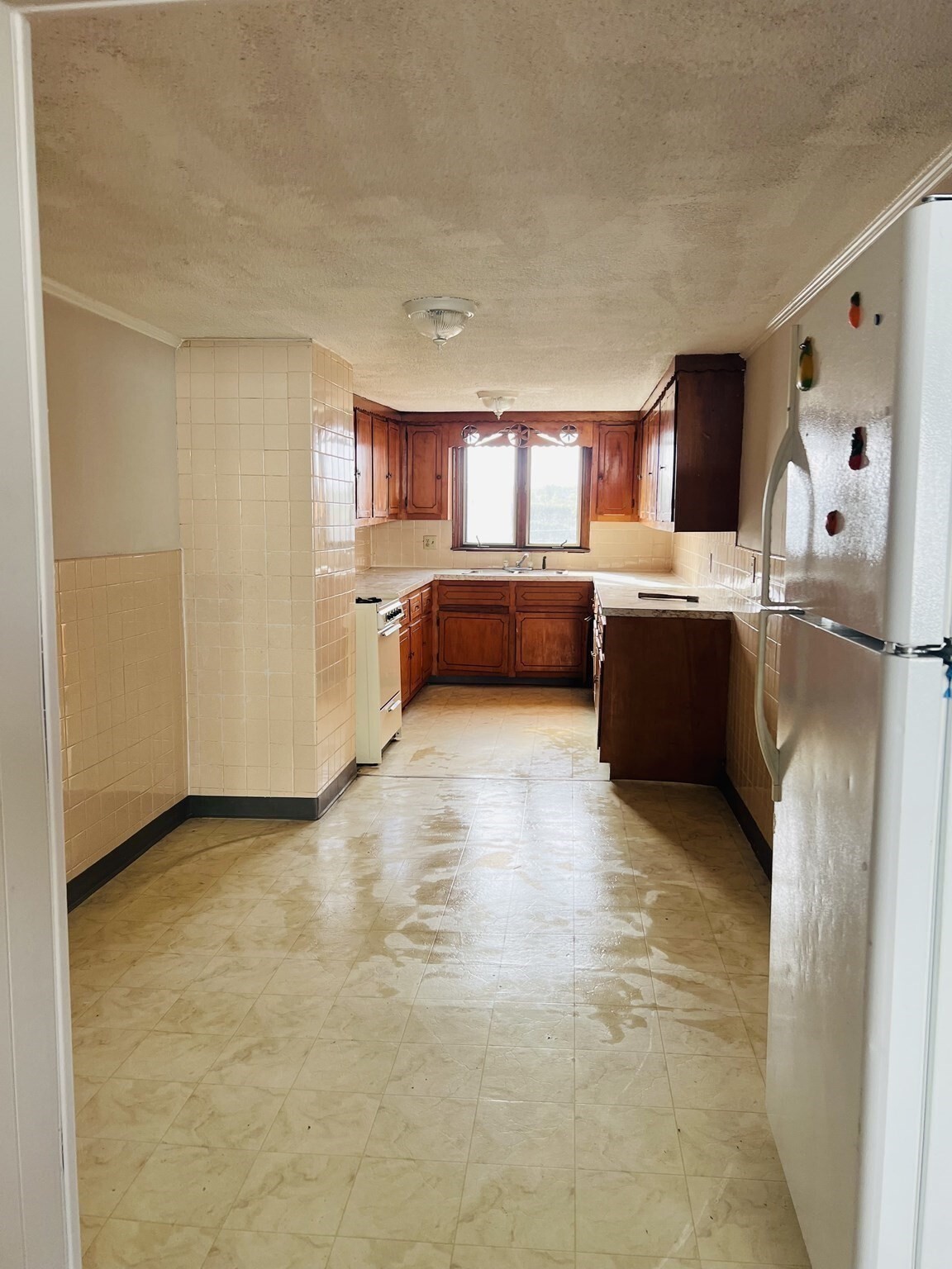 297 Lindsey St, Fall River, MA 02720 - Image 11