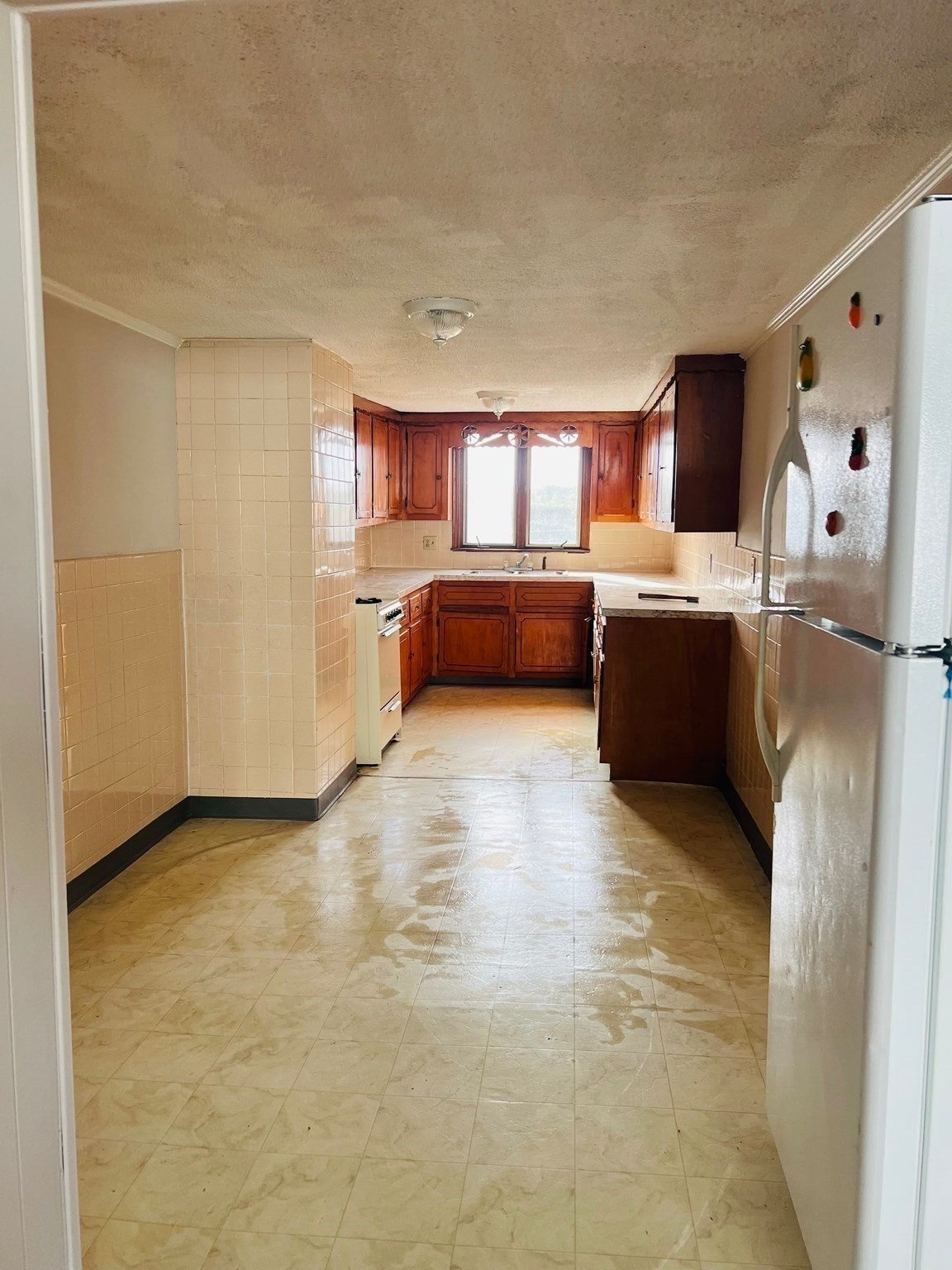 297 Lindsey St, Fall River, MA 02720 - Image 14