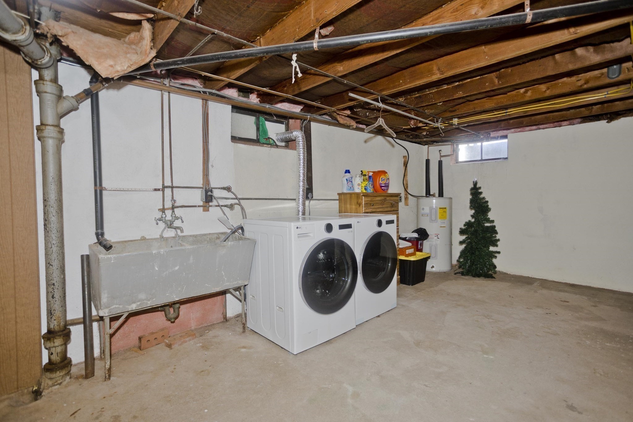 74 Judith St, Springfield, MA 01118 - Image 32