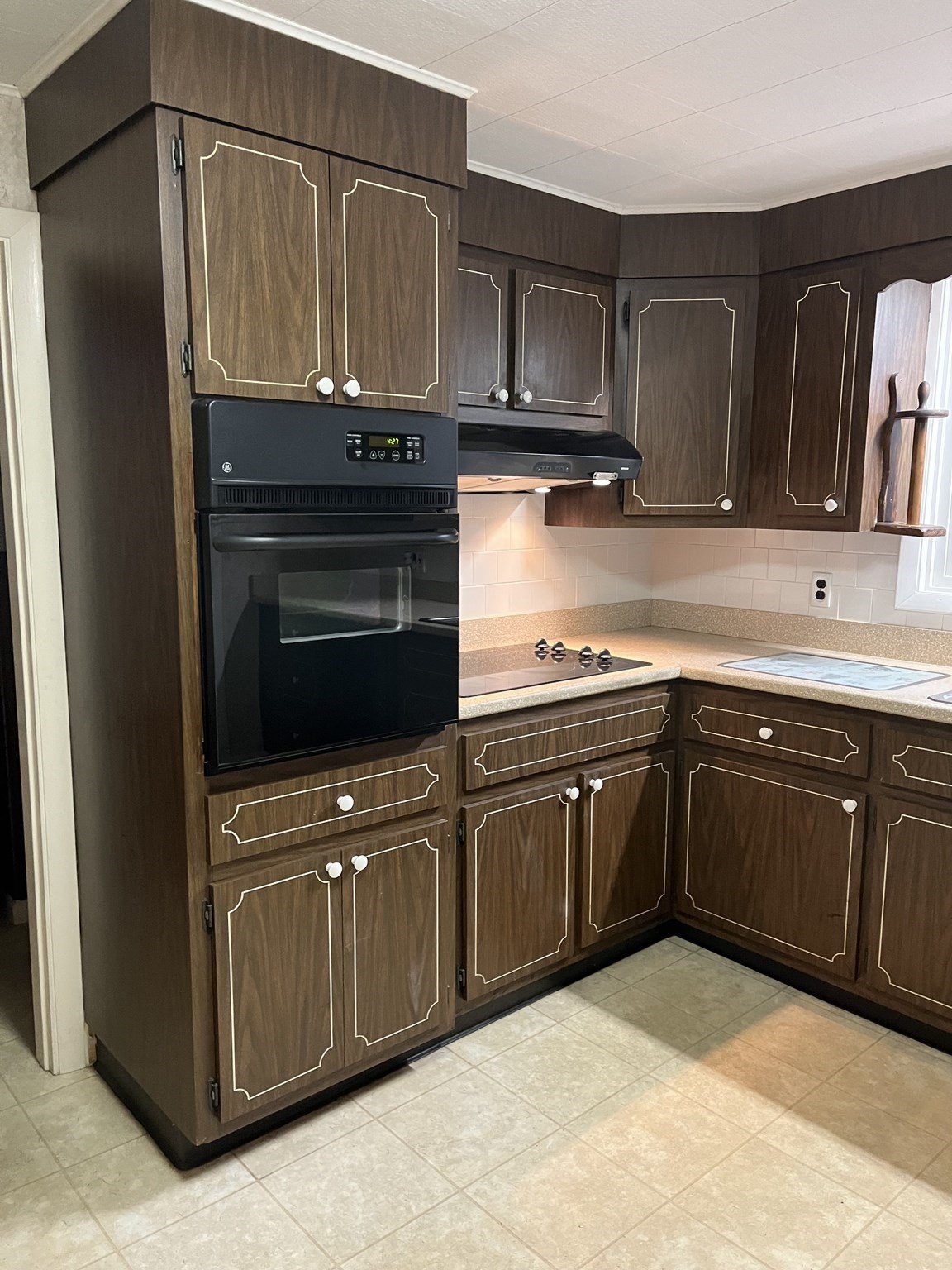 27 Tiffany St, Attleboro, MA 02703 - Image 6