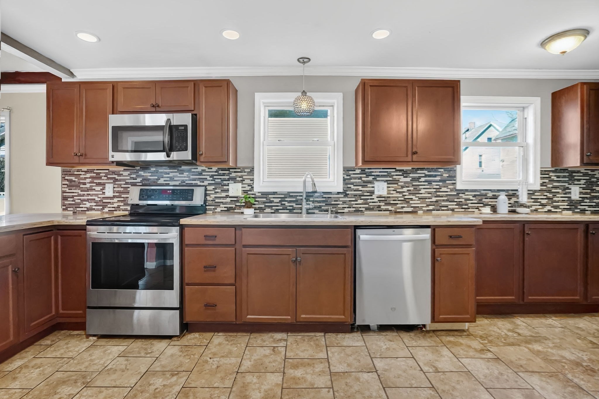 41 Florida St, Springfield, MA 01109 - Image 15