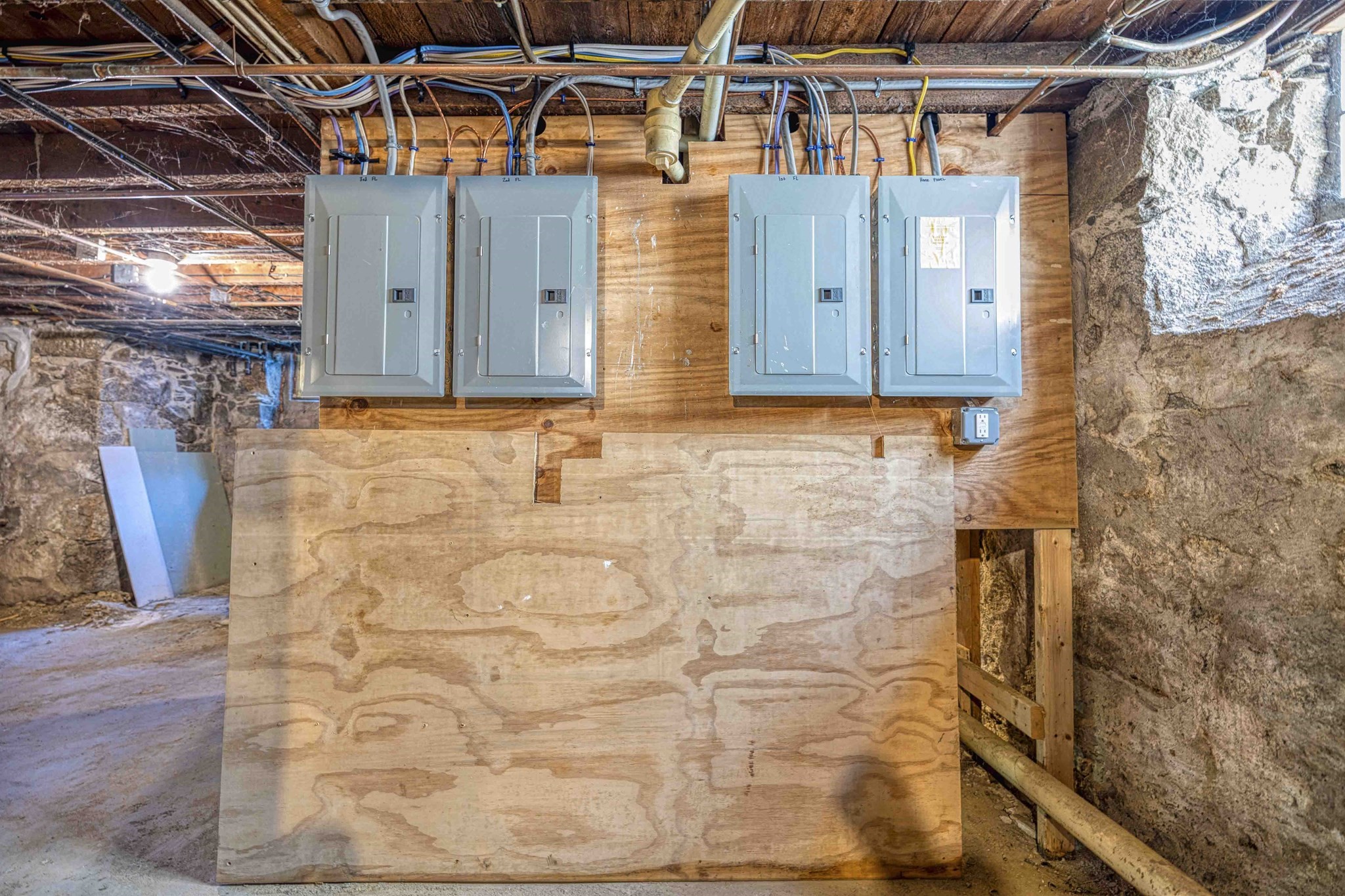 192 Snell St, Fall River, MA 02721 - Image 17