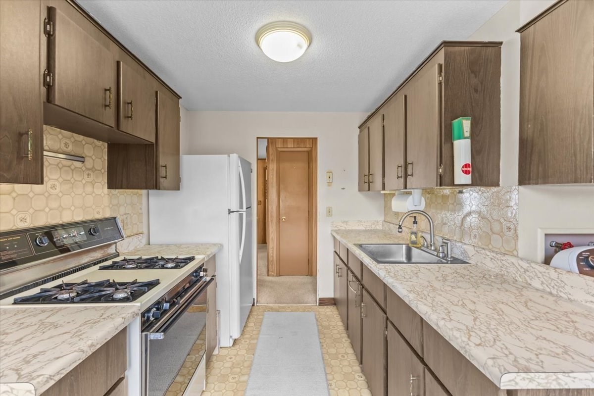 5 Samosett Dr, Dartmouth, MA 02748 - Image 14