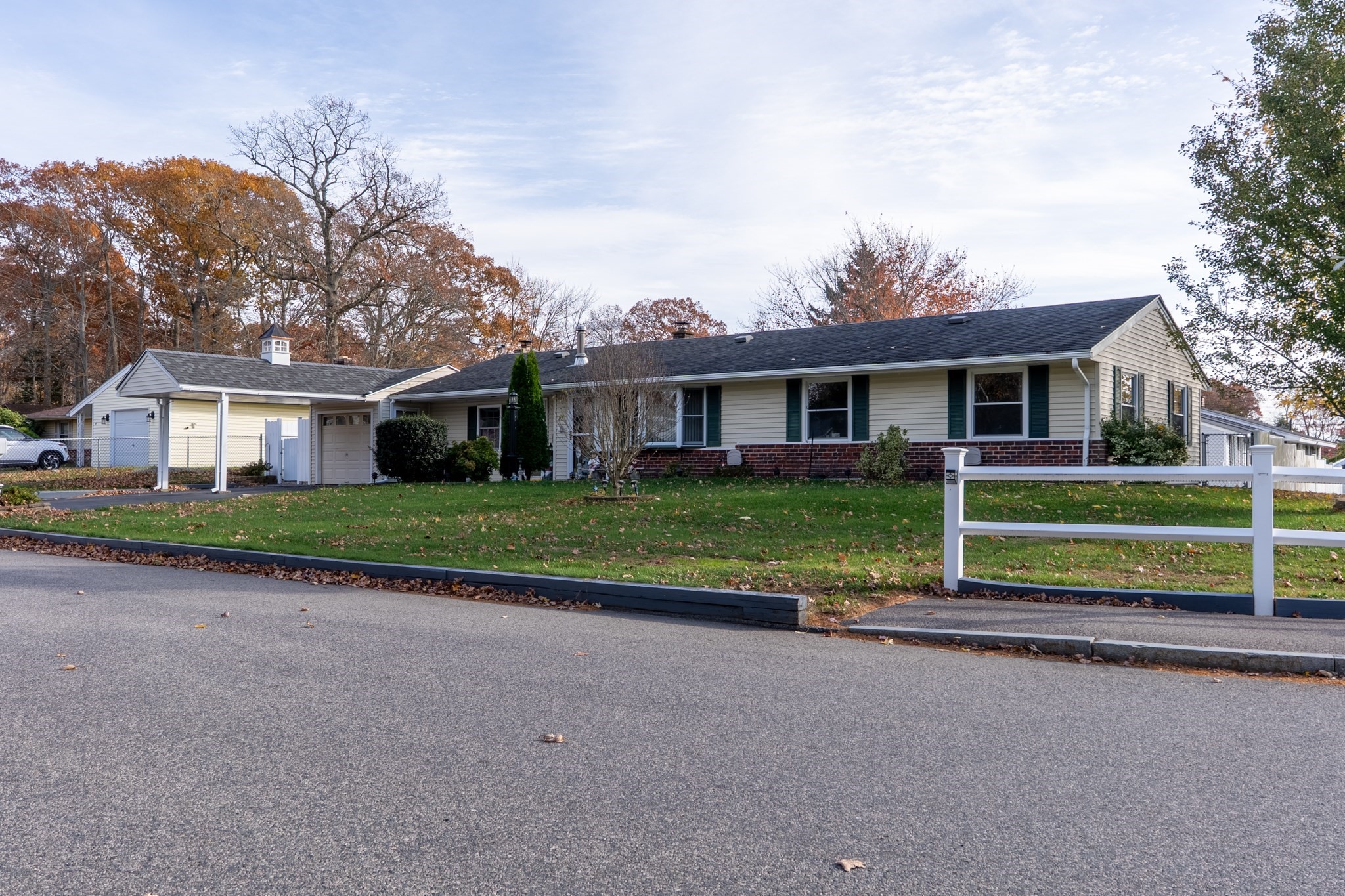 81 Dixon Rd, Brockton, MA 02302 - Image 25