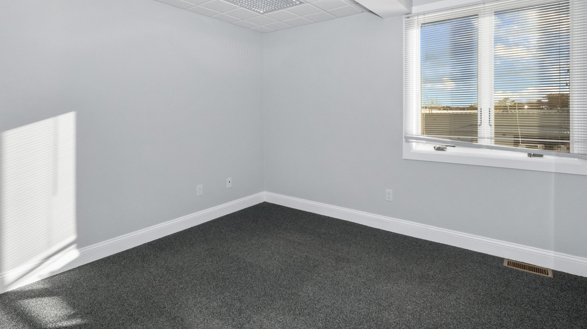 104 Bridge Rd, Salisbury, MA 01952 - Image 20