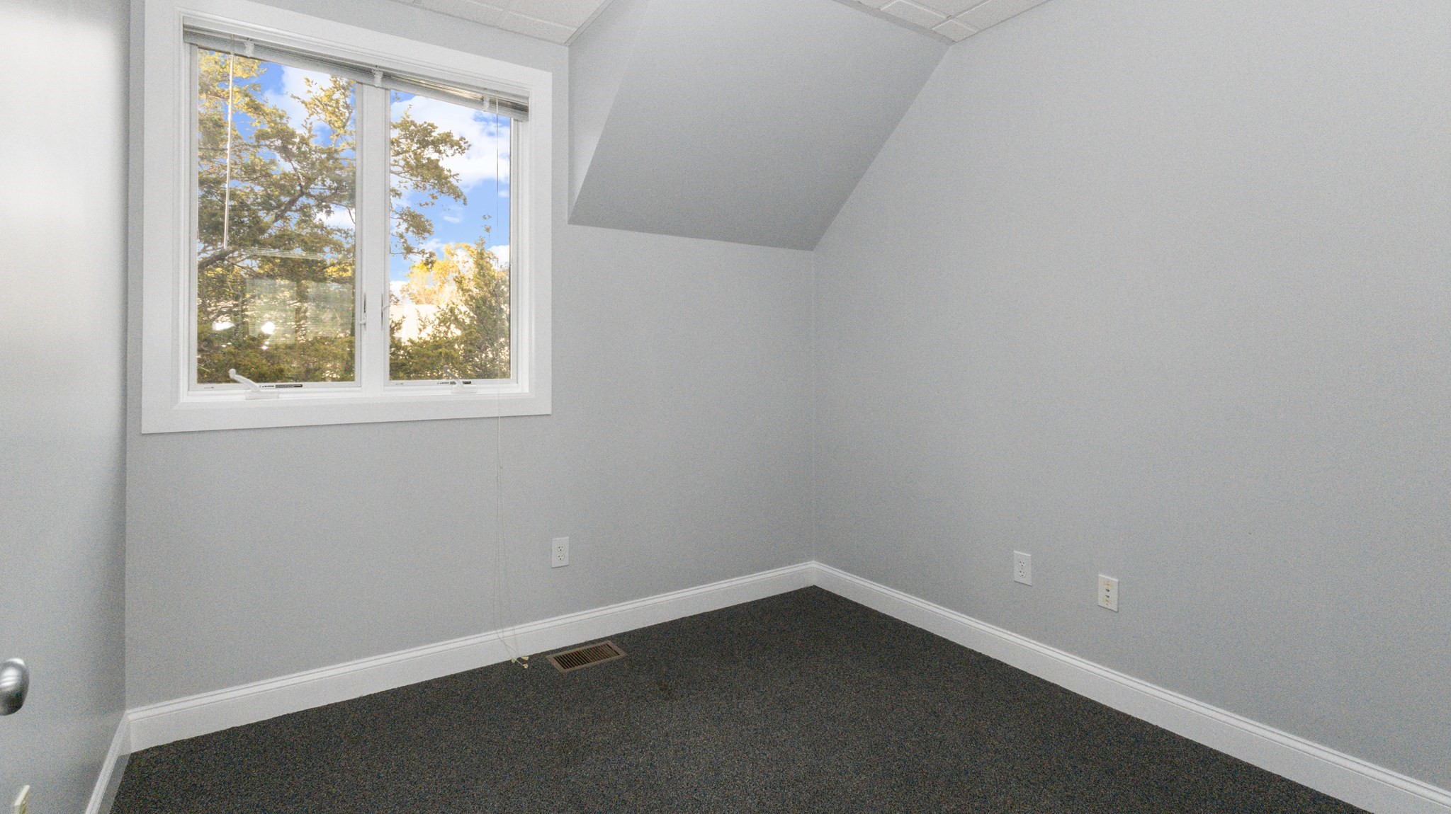 104 Bridge Rd, Salisbury, MA 01952 - Image 31