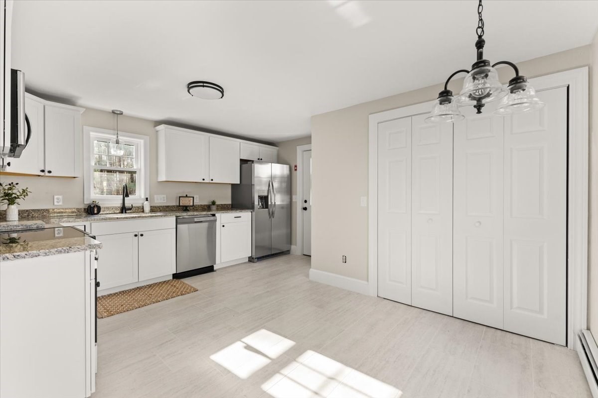 52 Anthony St, Berkley, MA 02779 - Image 9