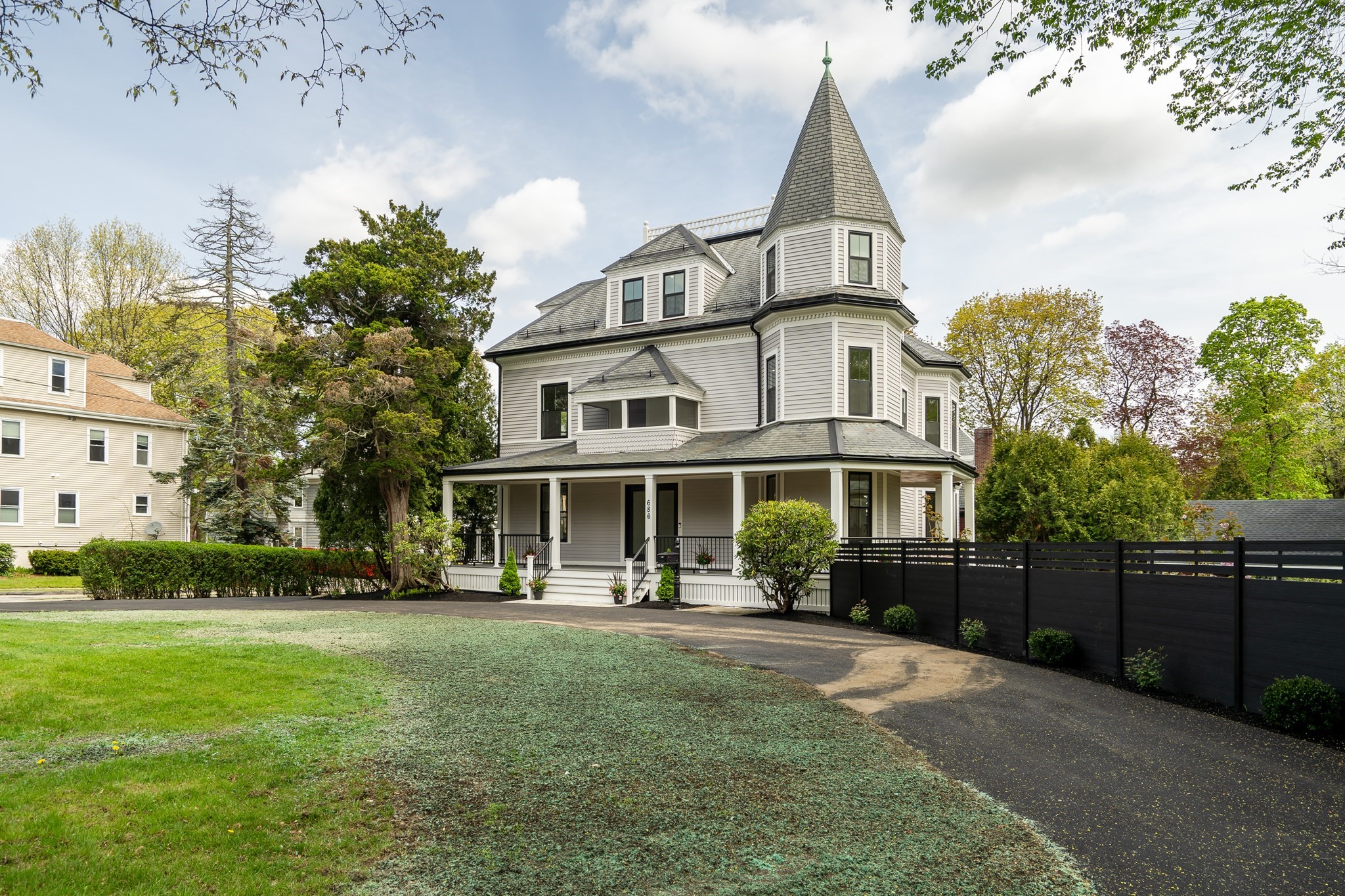 686 Centre St, Newton, MA 02458 - Image 2