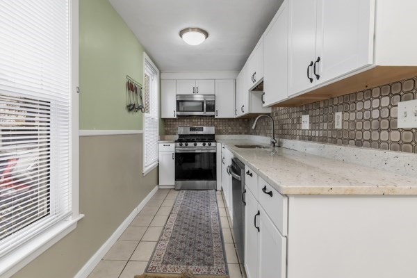 27 Royal  St, Lowell, MA 01851 - Image 15