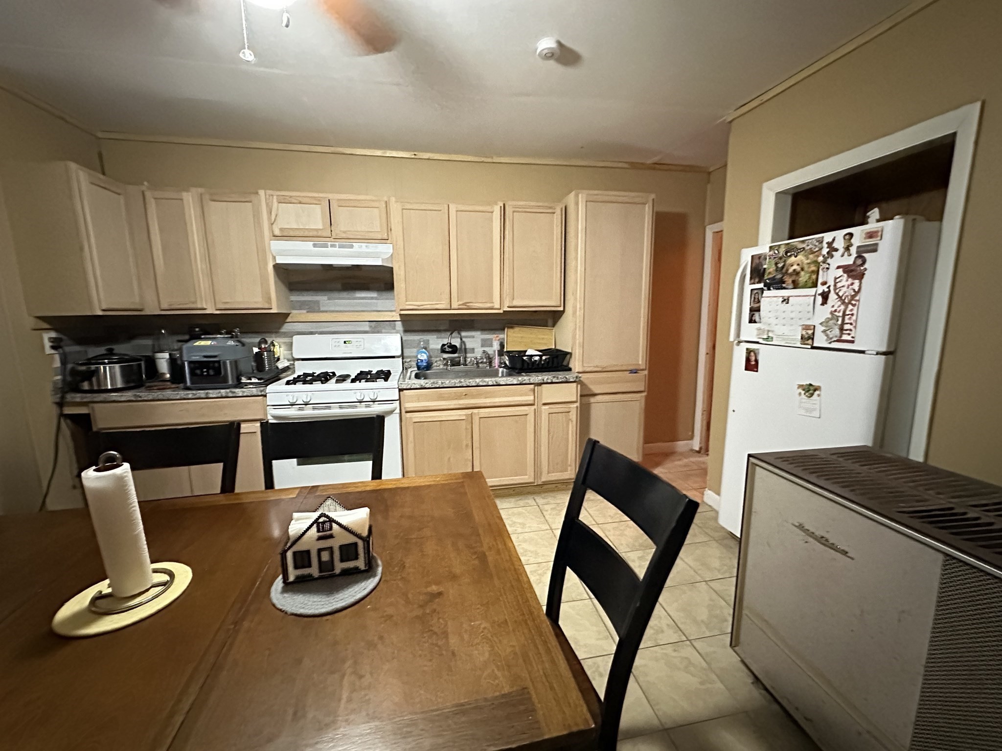 11 Foster St,, Fall River, MA 02721 - Image 4