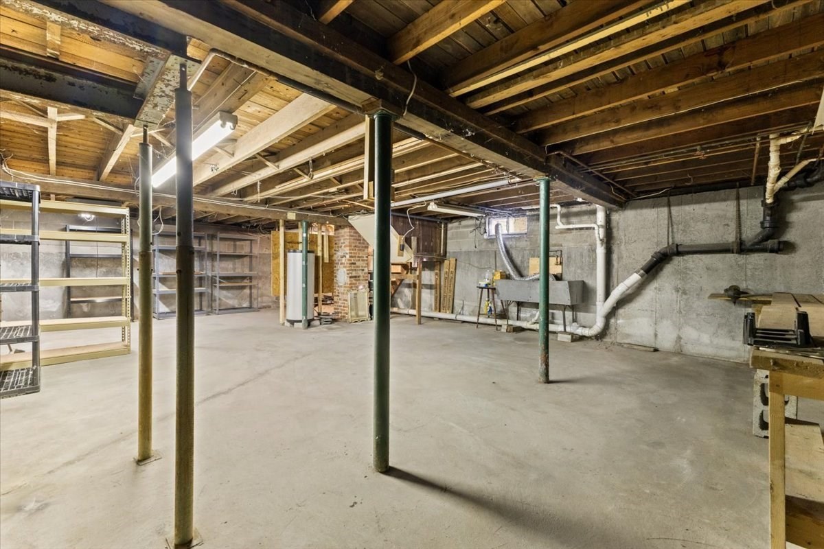 1496 Riverside Ave, Somerset, MA 02726 - Image 36