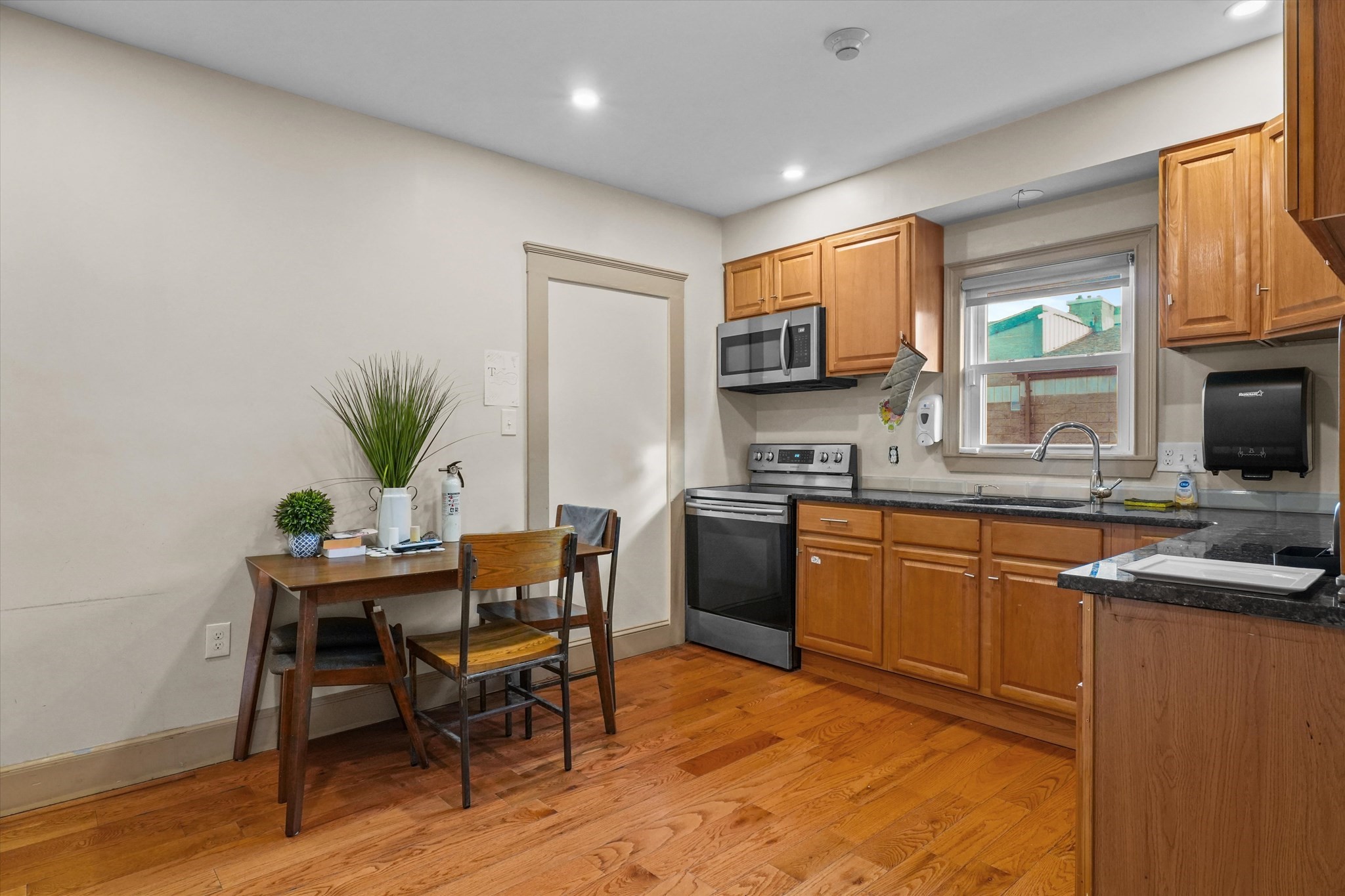 37 Main St., Millbury, MA 01527 - Image 21