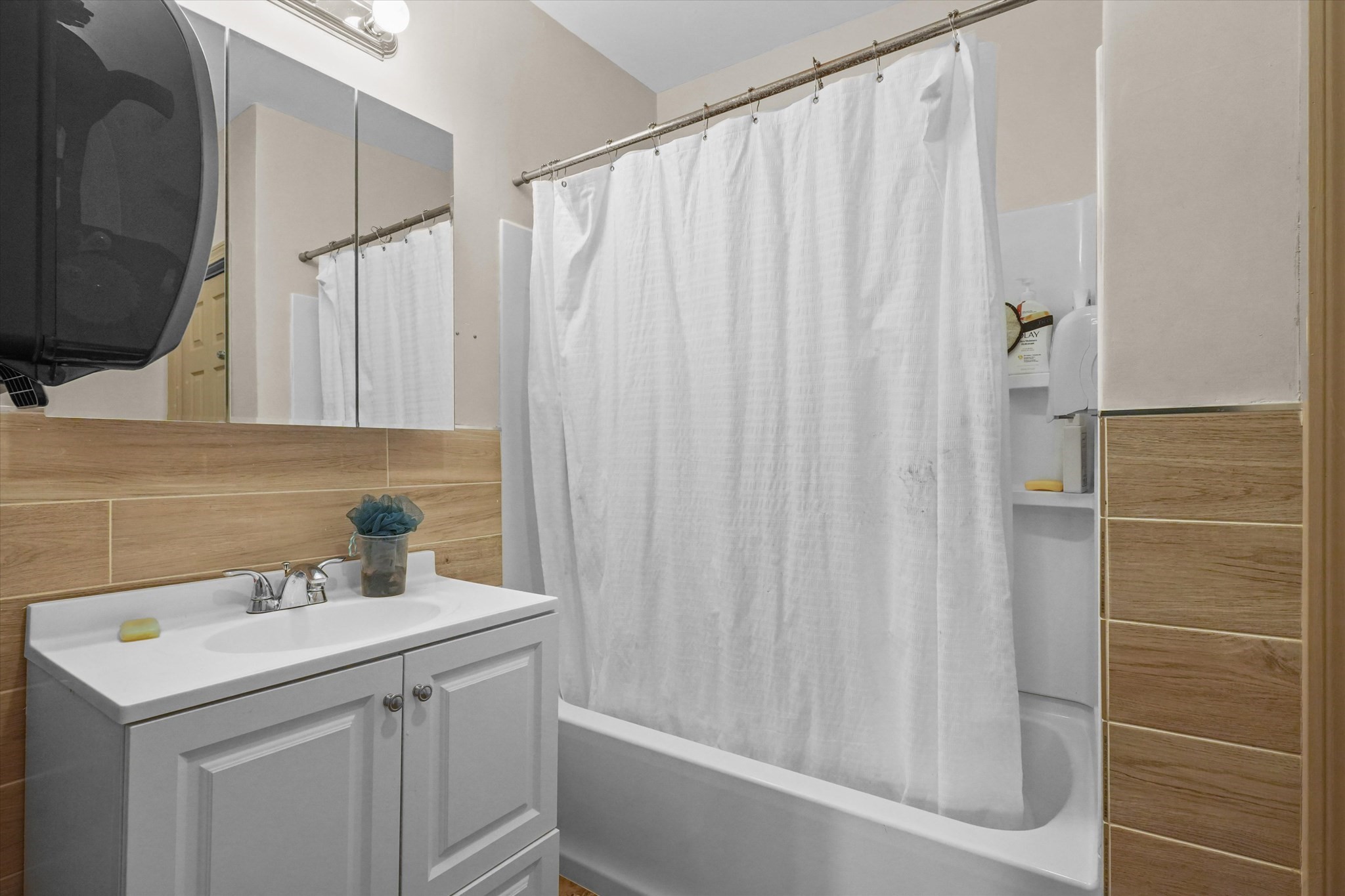 37 Main St., Millbury, MA 01527 - Image 26