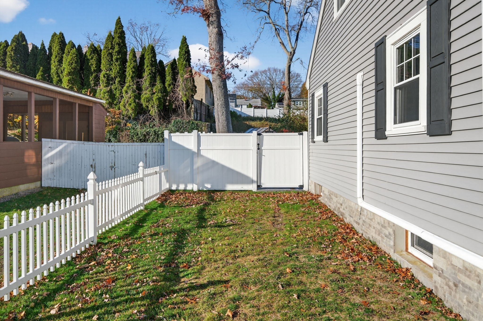 211 Lowell Street, New Bedford, MA 02745 - Image 33