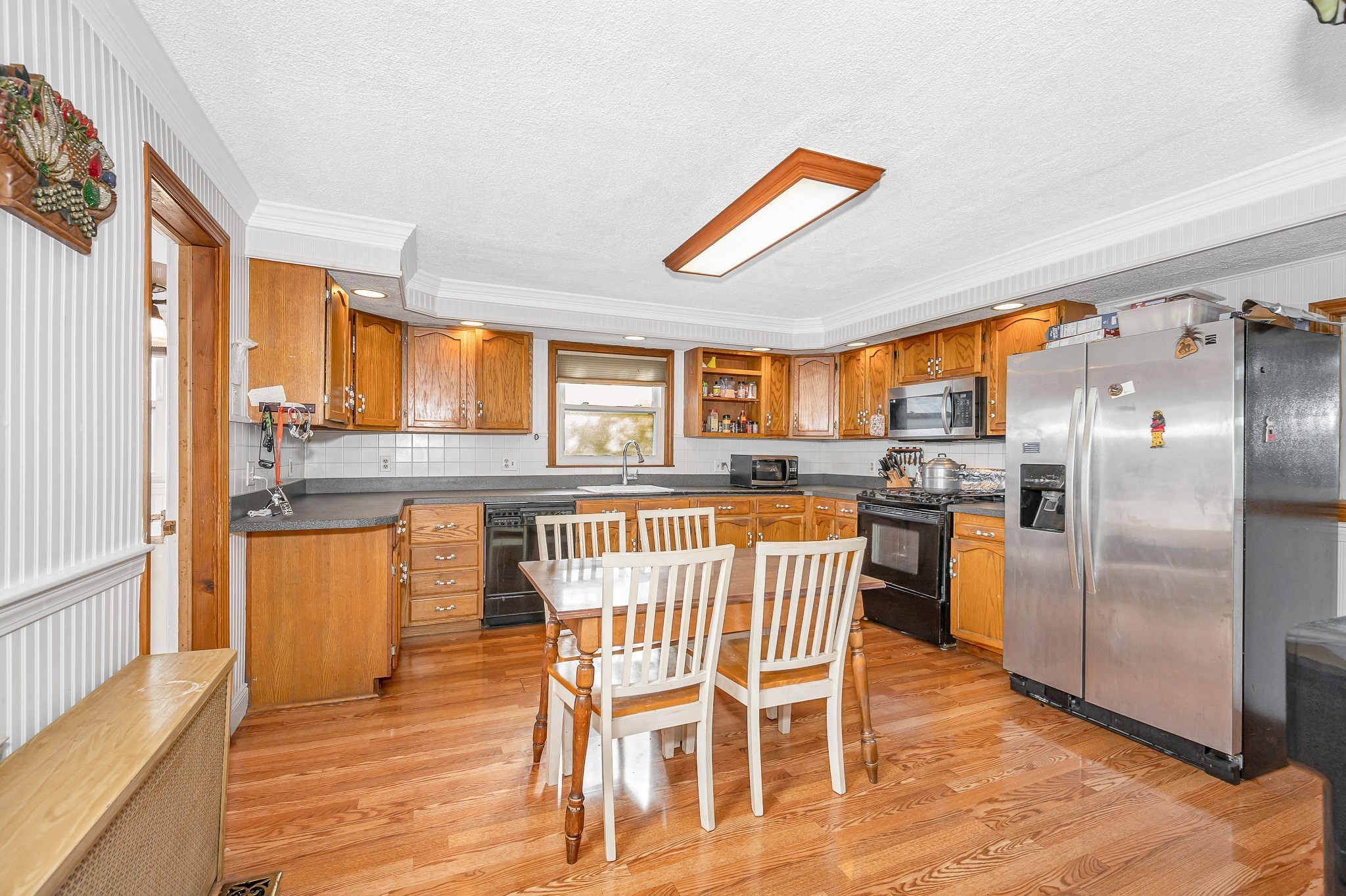 13 Lundberg St, Lowell, MA 01852 - Image 2