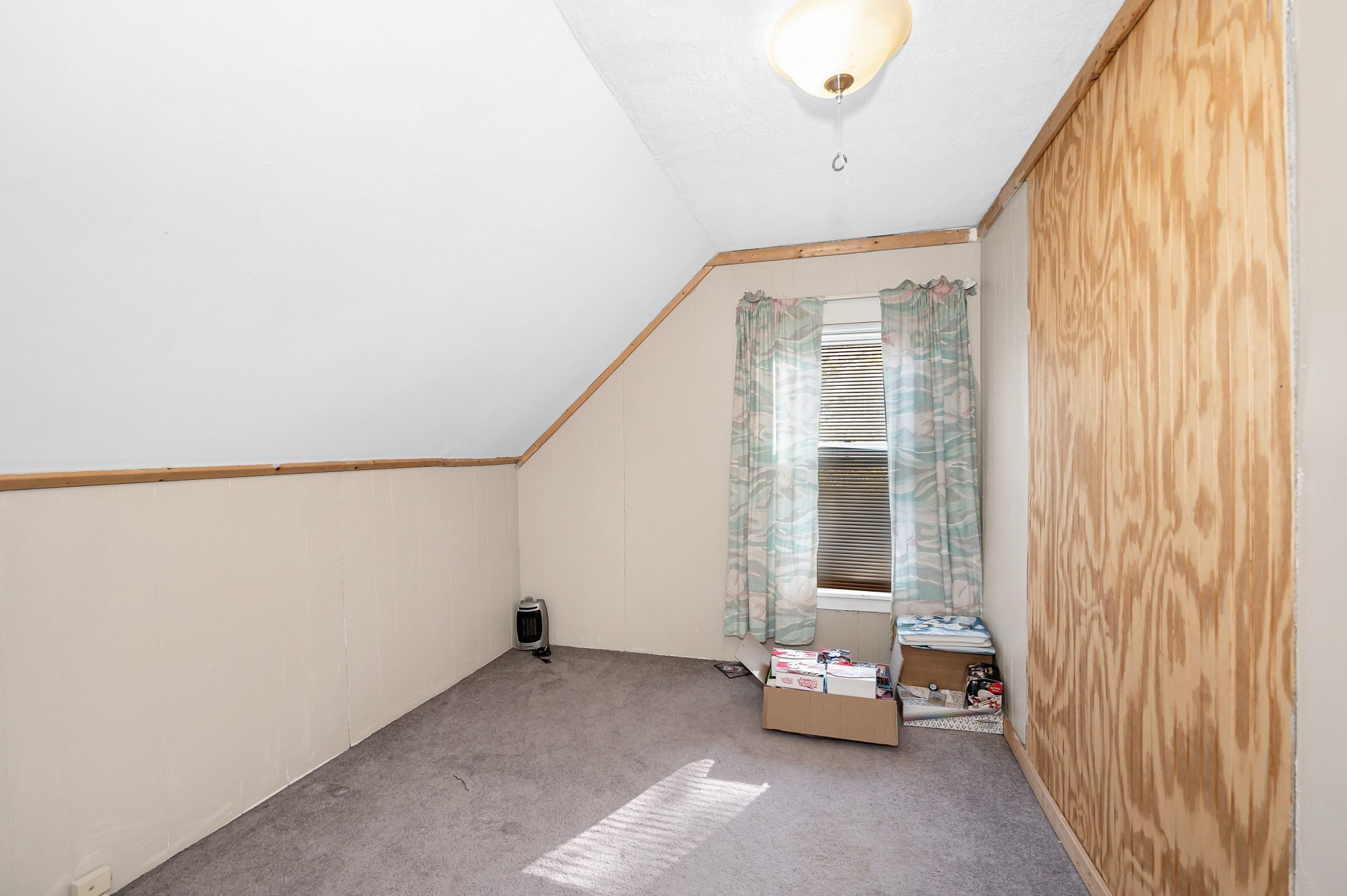 13 Lundberg St, Lowell, MA 01852 - Image 18