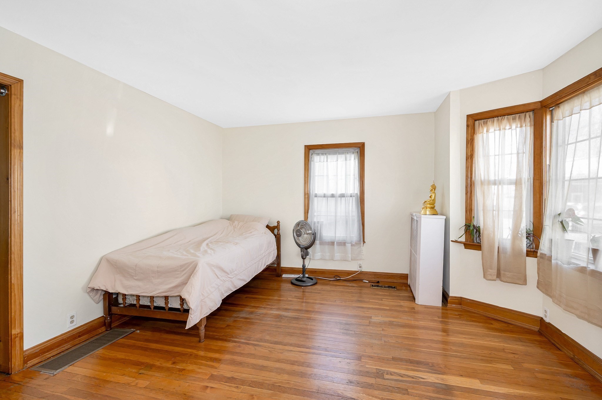 13 Lundberg St, Lowell, MA 01852 - Image 8
