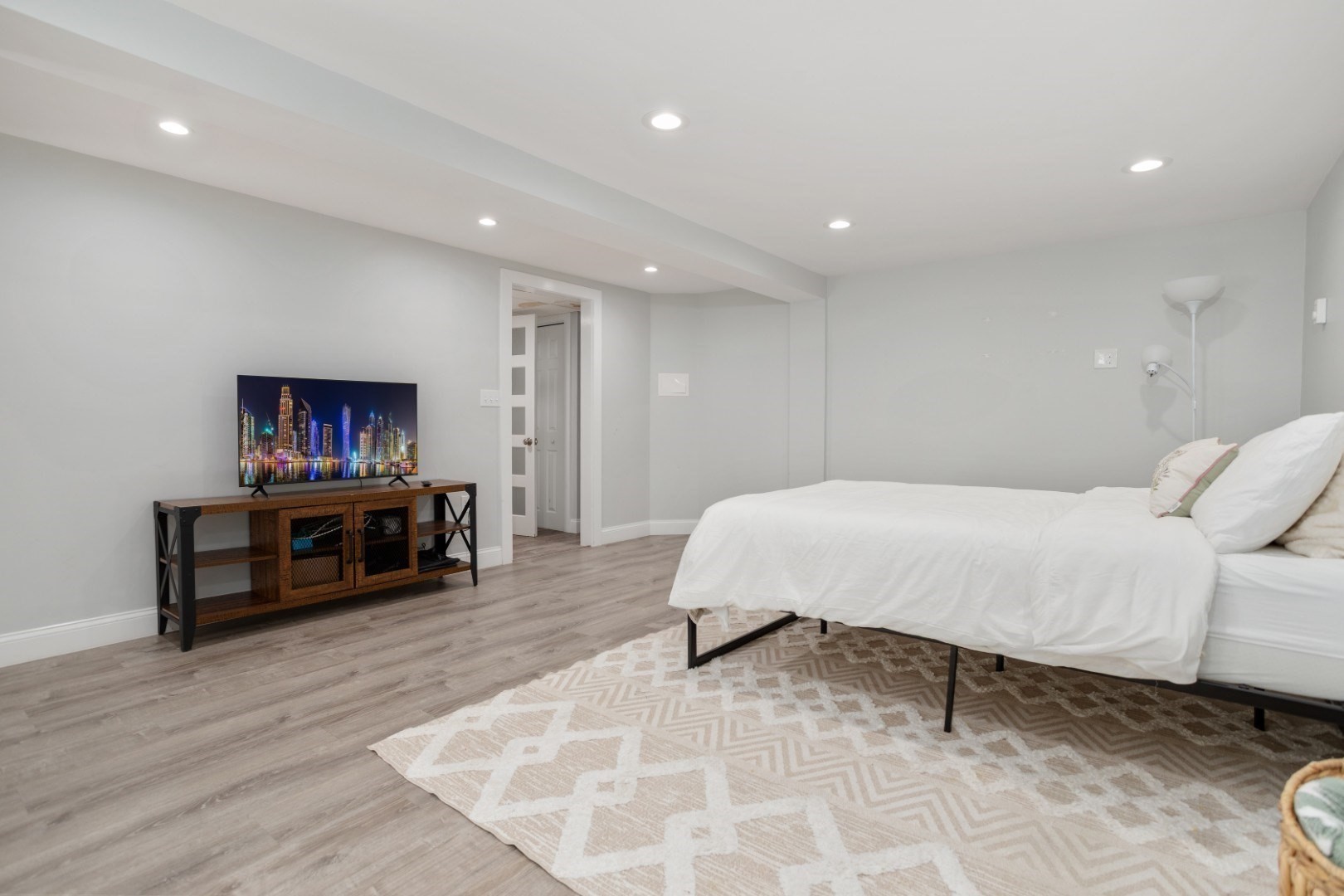 928 Main St, Lynnfield, MA 01940 - Image 31