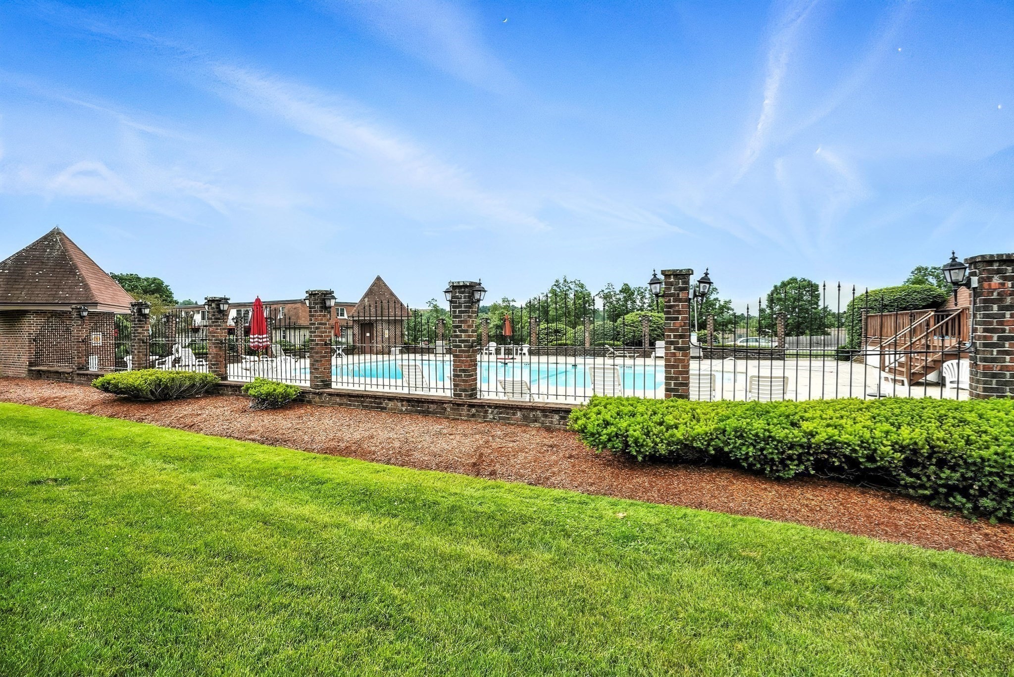 28 Williamsburg Ct Unit 2, Shrewsbury, MA 01545 - Image 3