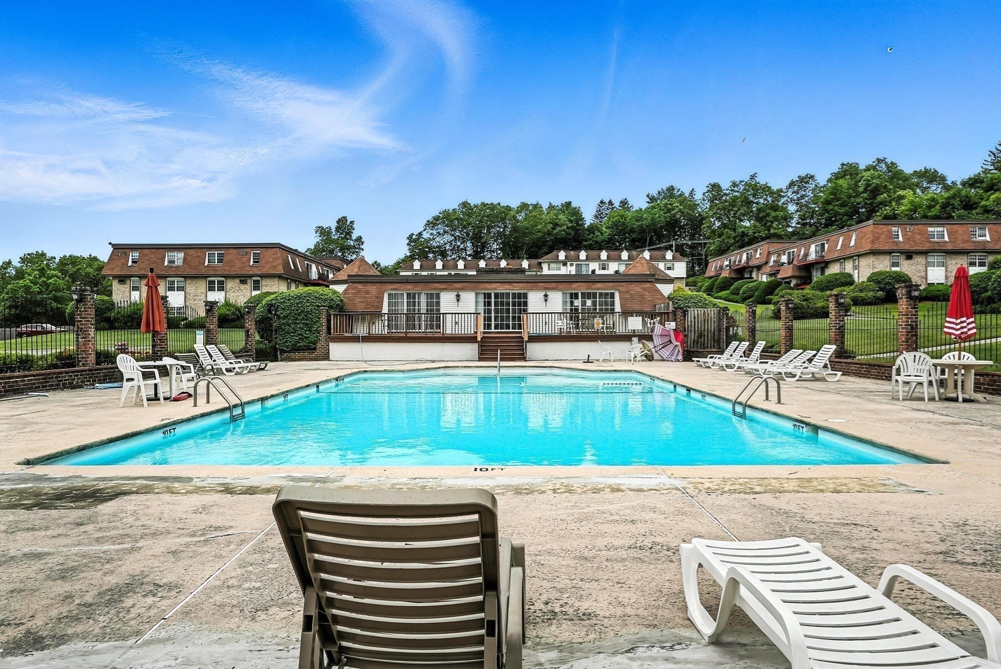 28 Williamsburg Ct Unit 2, Shrewsbury, MA 01545 - Image 4