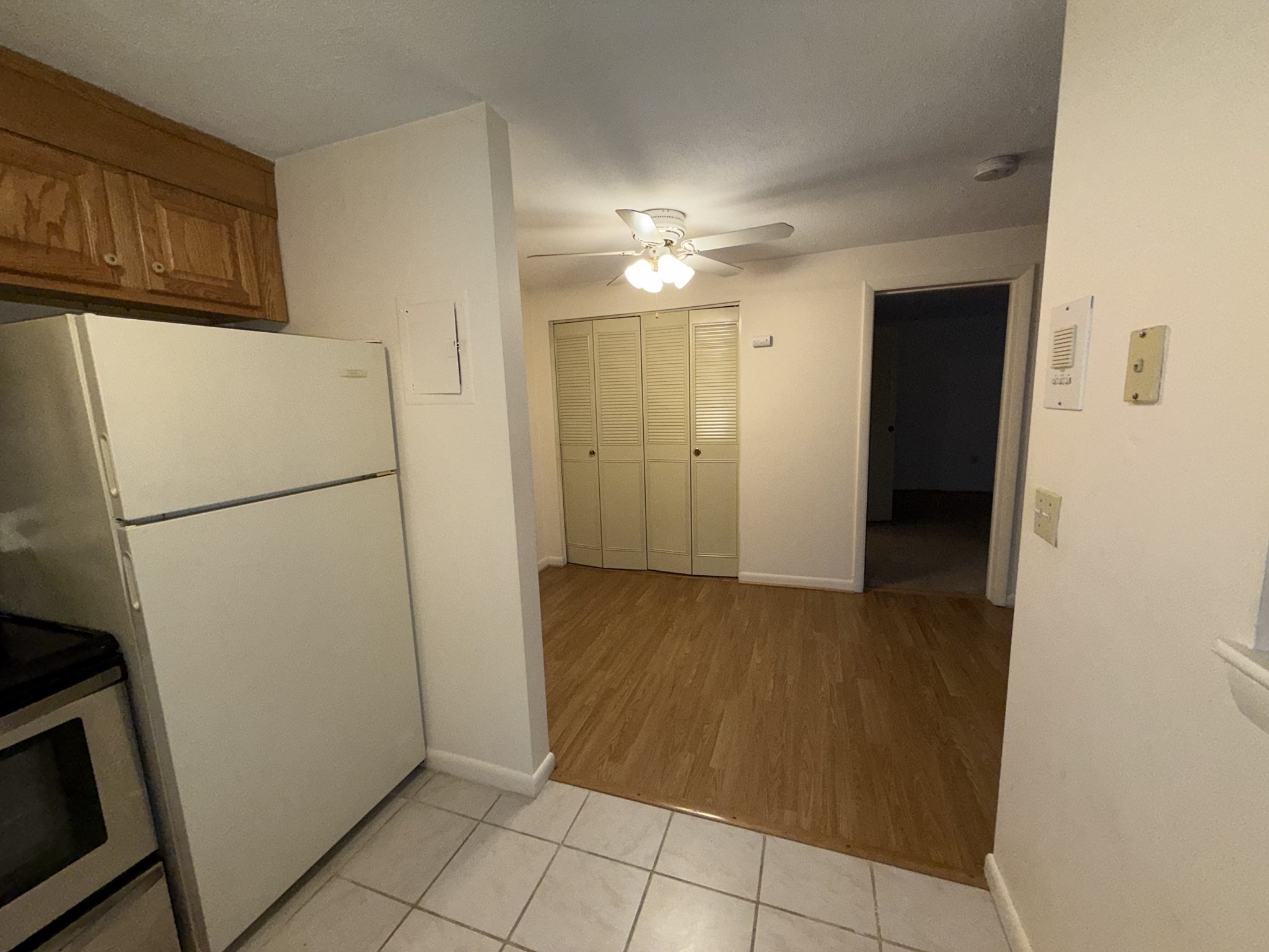 28 Williamsburg Ct Unit 2, Shrewsbury, MA 01545 - Image 7