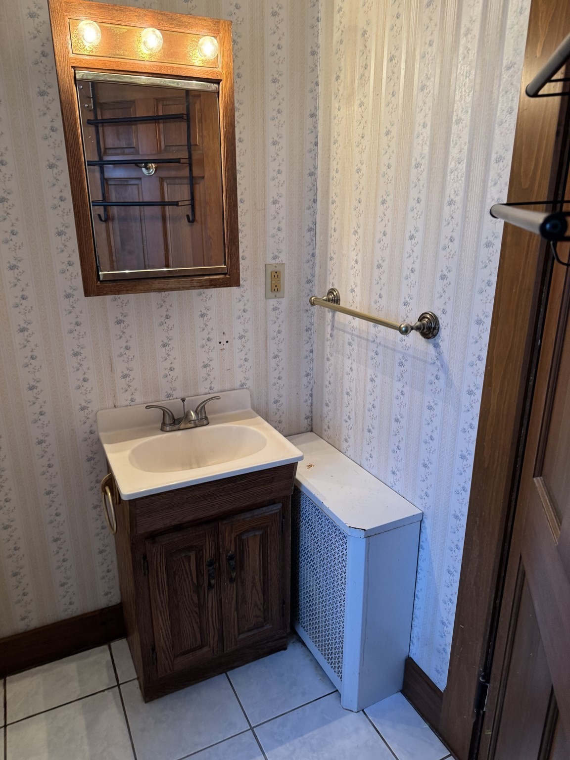 93 Cross St, Gardner, MA 01440 - Image 30