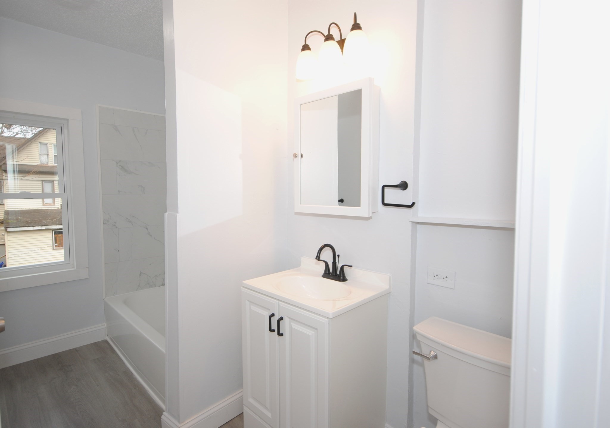 72 Hall St, Springfield, MA 01108 - Image 28