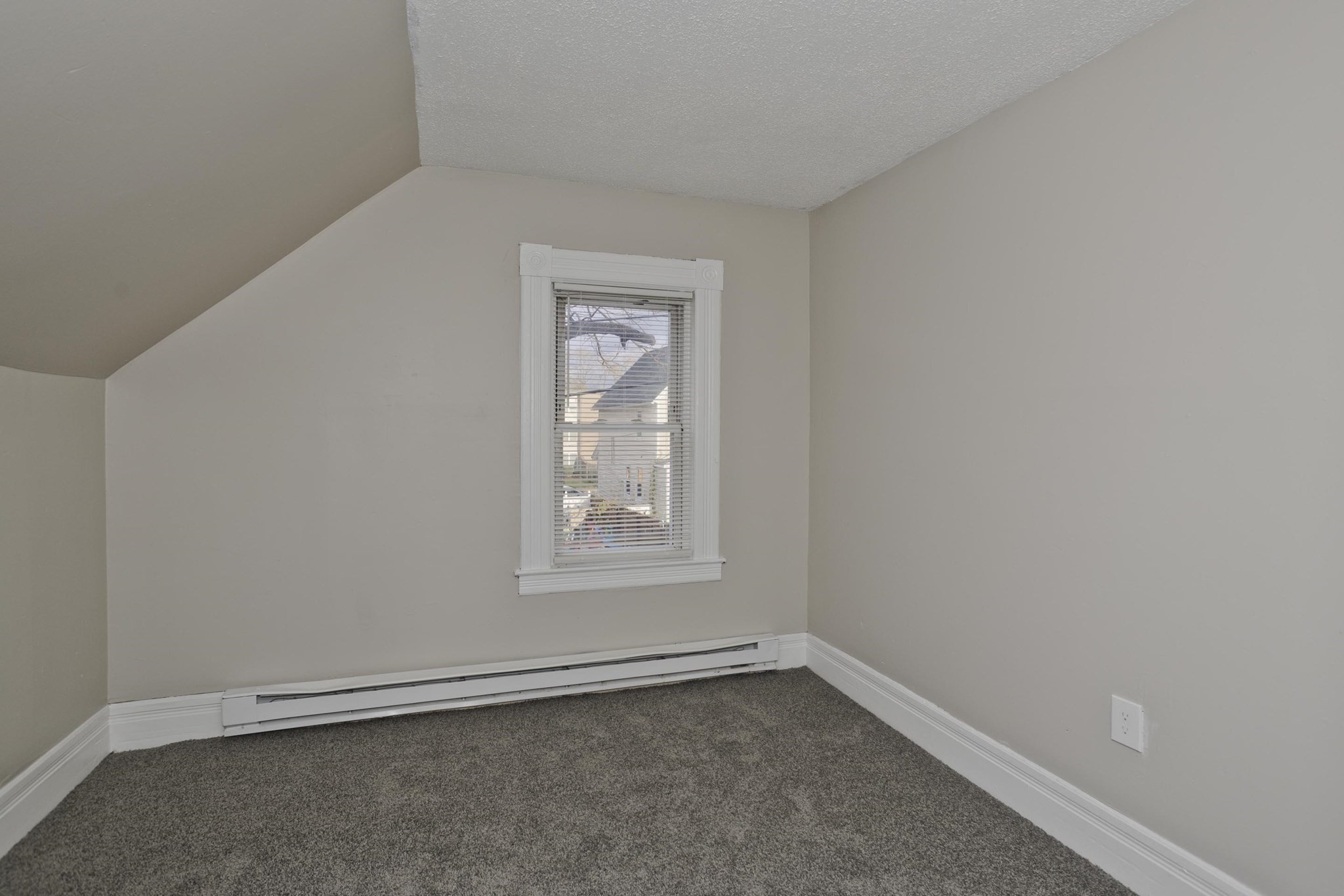 81 Hayden Ave, Springfield, MA 01109 - Image 24