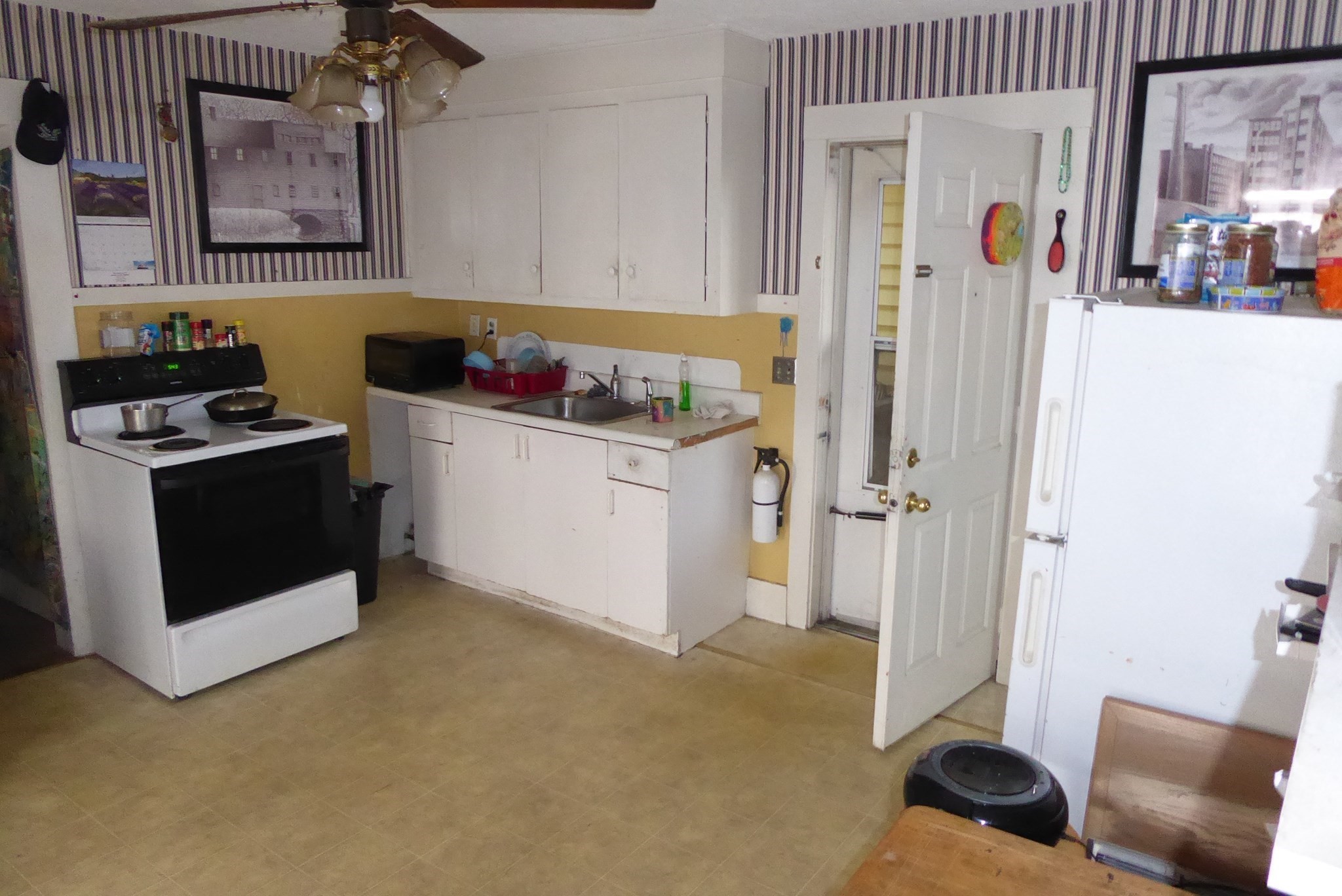 167 Salem St, Lowell, MA 01854 - Image 41