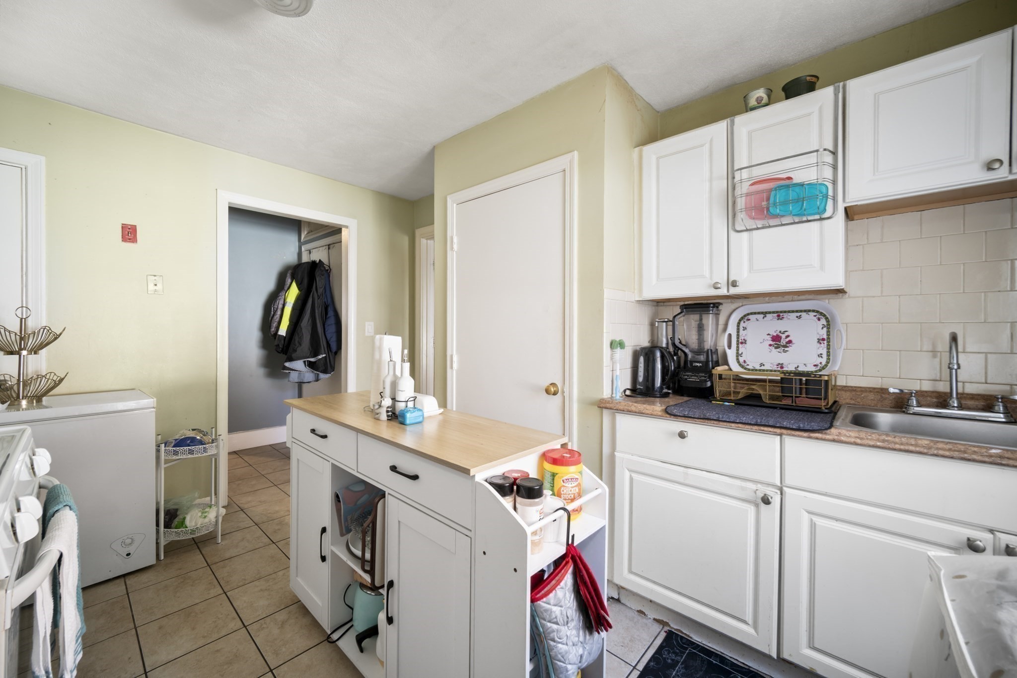 14 Dexter St, Lynn, MA 01902 - Image 8