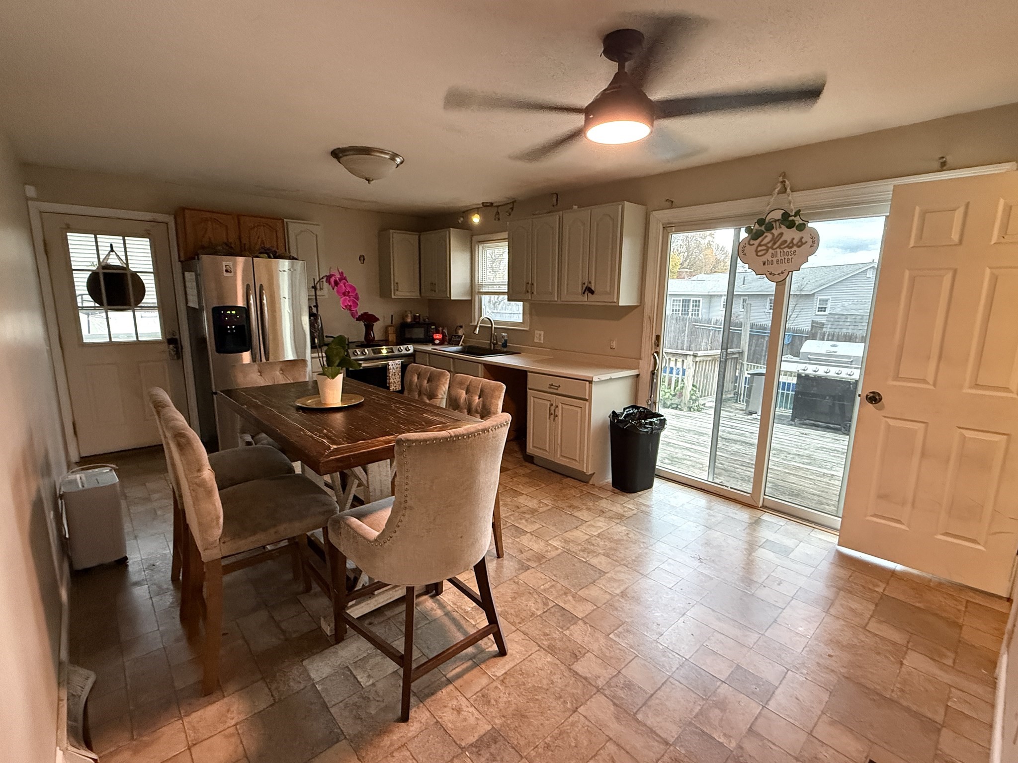 96 Beacon St, Lawrence, MA 01843 - Image 2