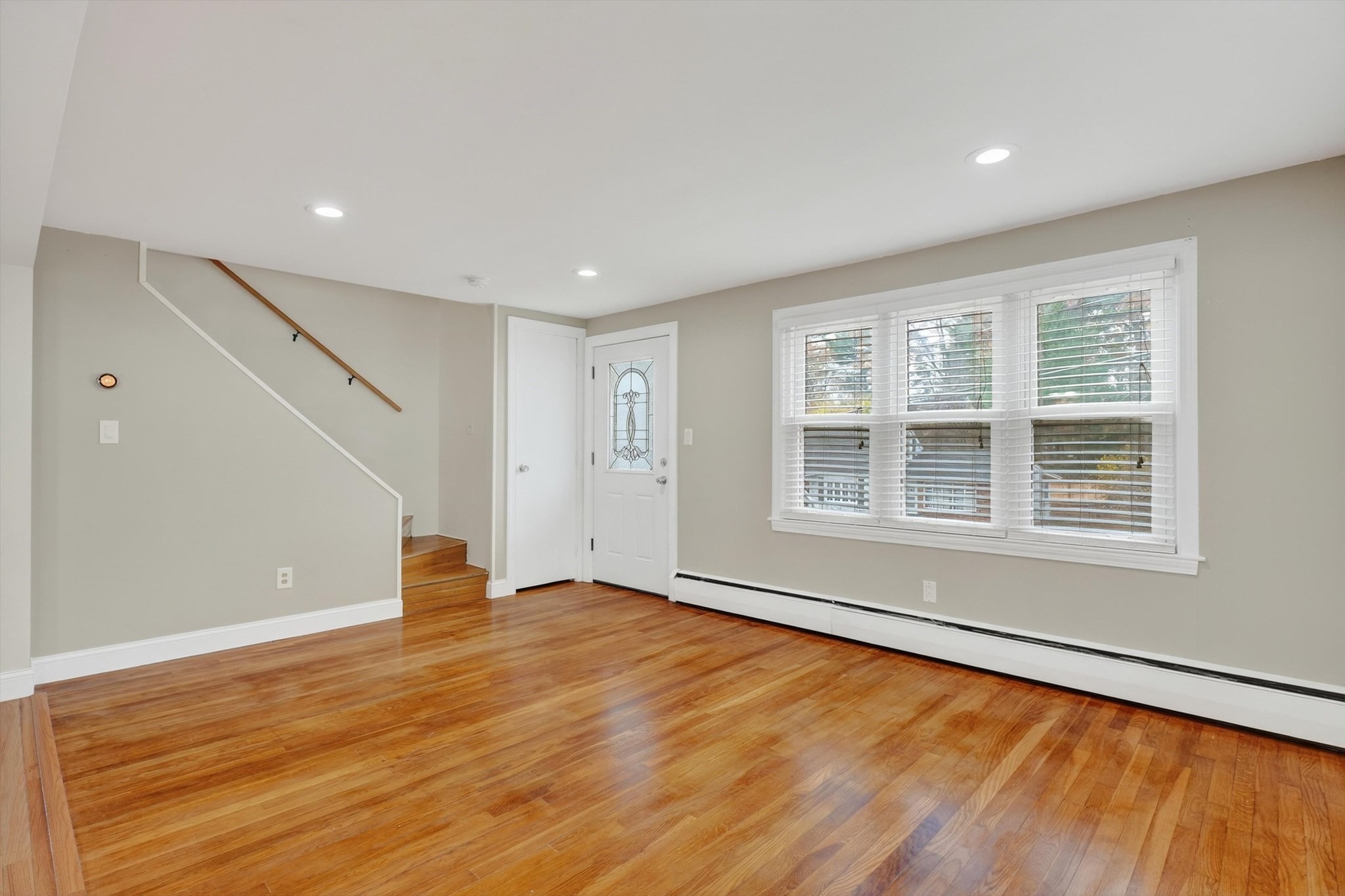 35 Camilla Ave, Dracut, MA 01826 - Image 9