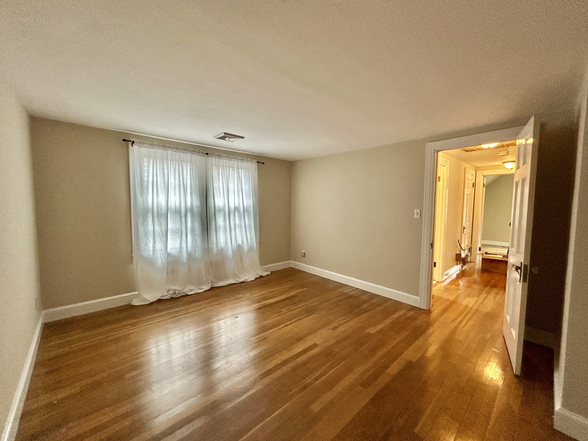 179 Central Park Dr, Holyoke, MA 01040 - Image 33