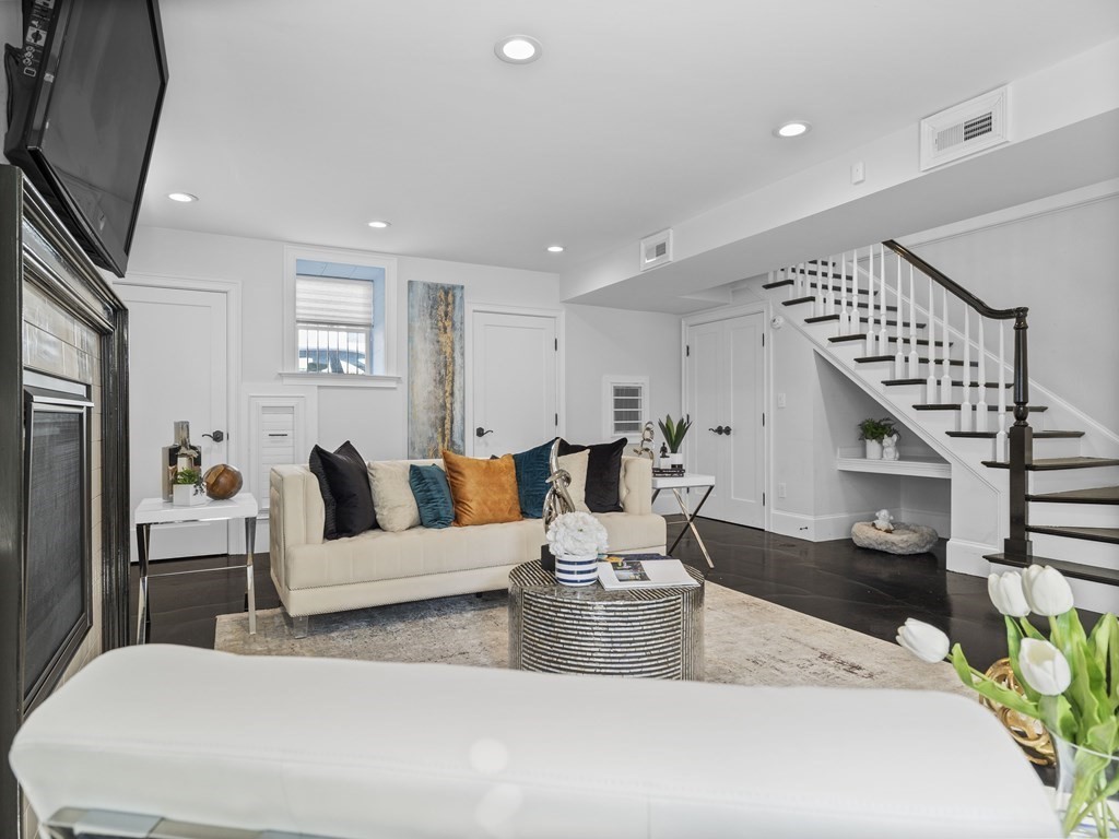 131 Centre Street, Dorchester, Boston, MA 02124 - Image 4