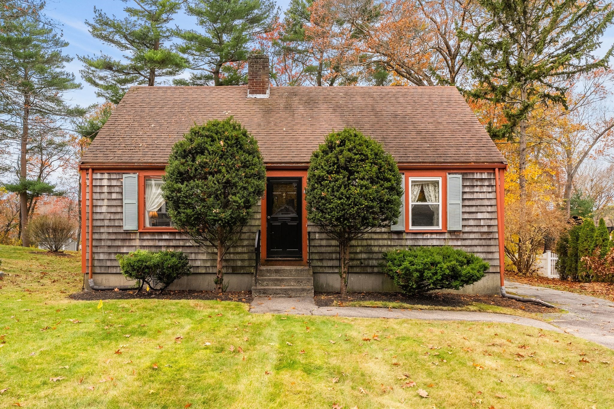 36 Smith Rd, Hingham, MA 02043