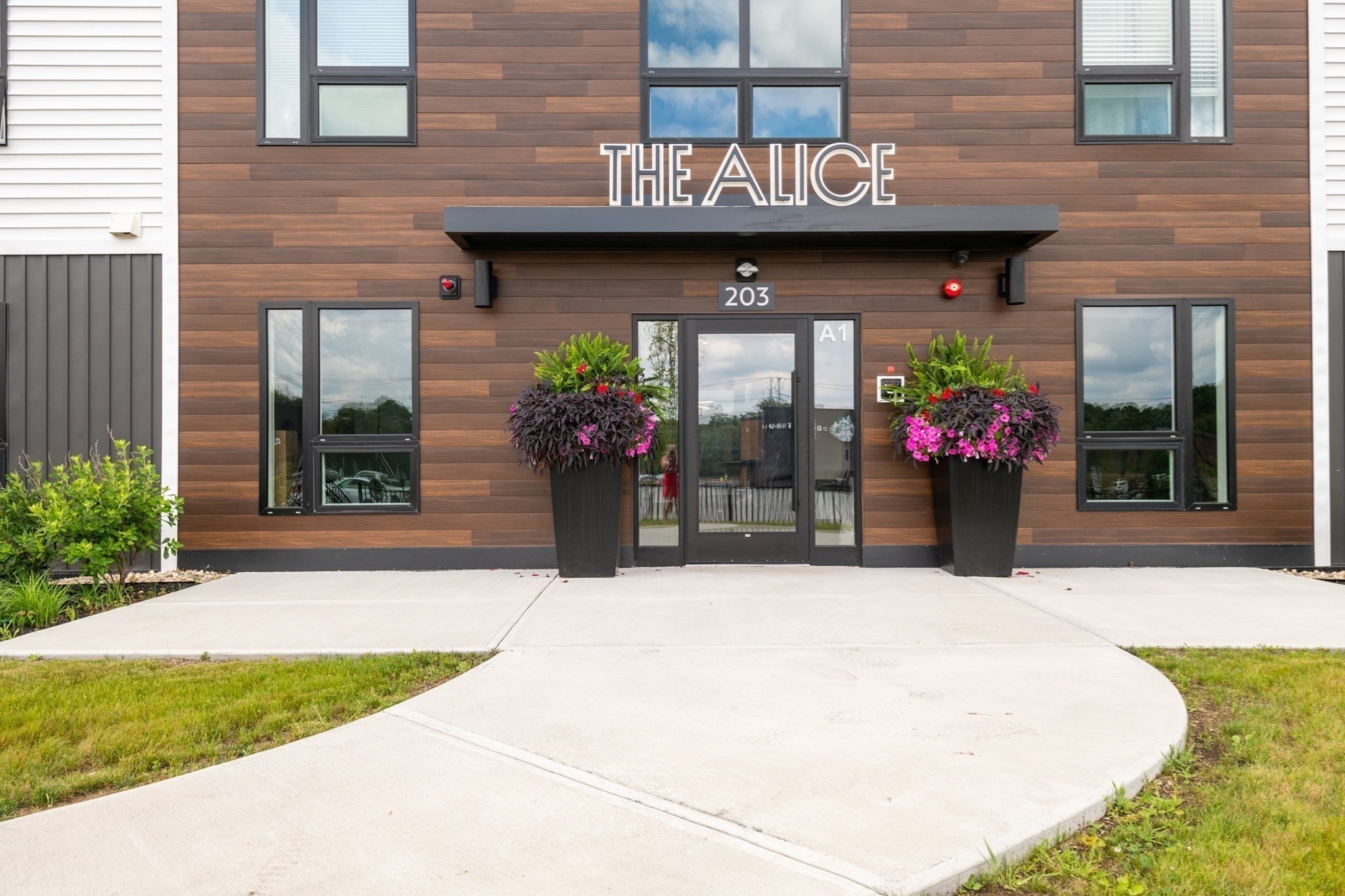 203 Lowell St. Unit 115, Wilmington, MA 01887 - Image 2