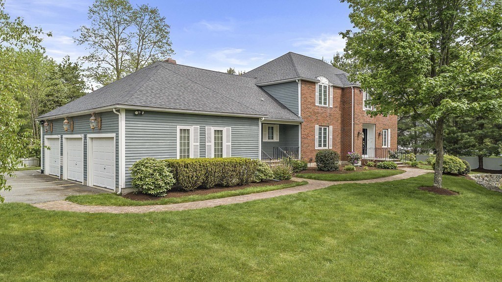 15 Kensington Dr, Canton, MA 02021 - Image 2